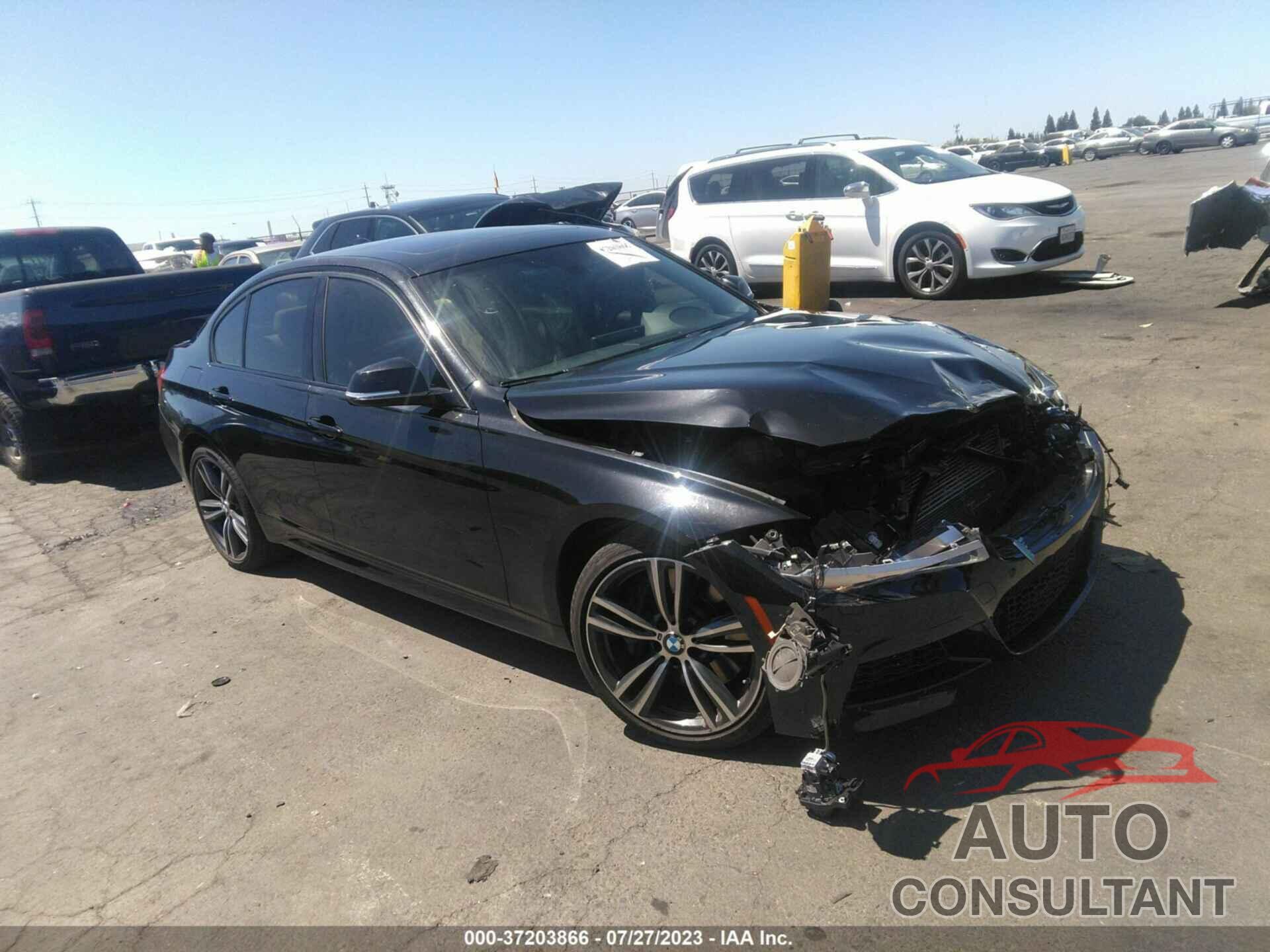 BMW 3 SERIES 2015 - WBA3B9C5XFF589208