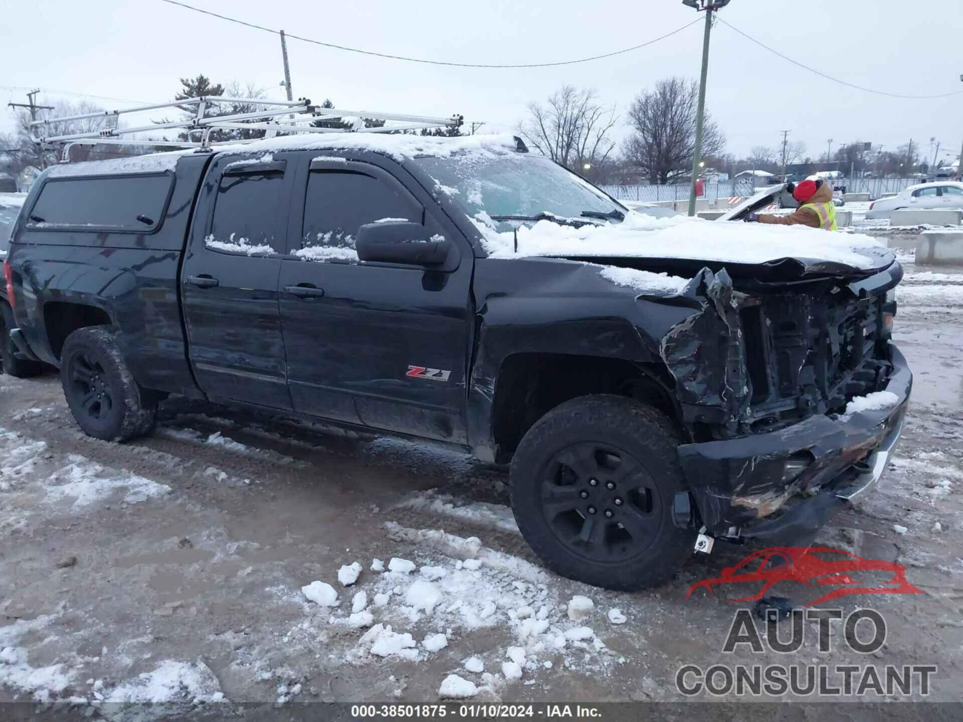 CHEVROLET SILVERADO 1500 2017 - 1GCVKREC5HZ332160
