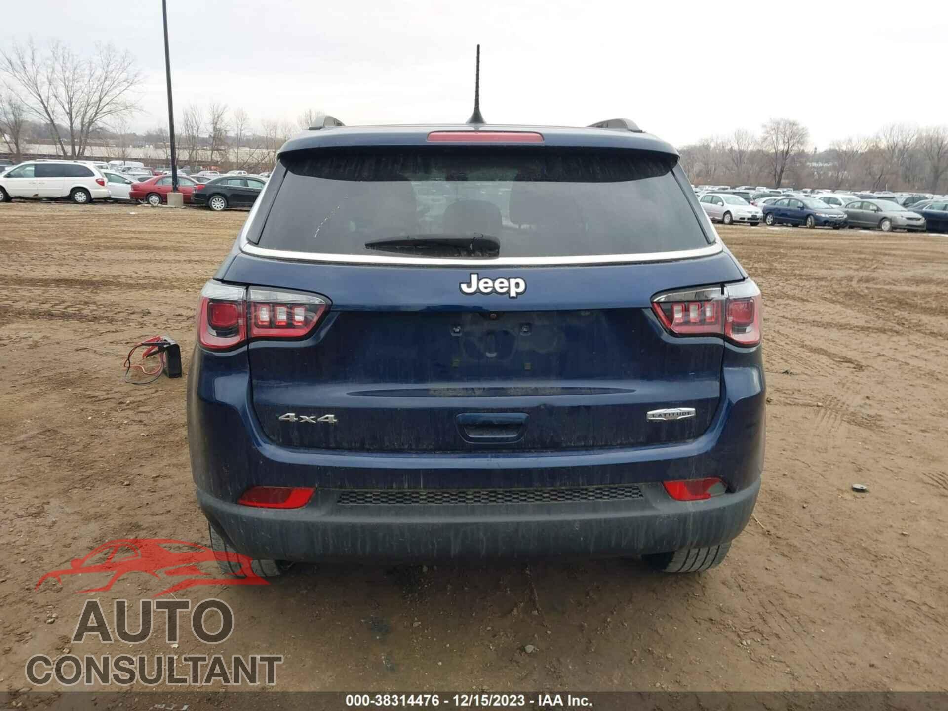JEEP COMPASS 2018 - 3C4NJDBB9JT151061