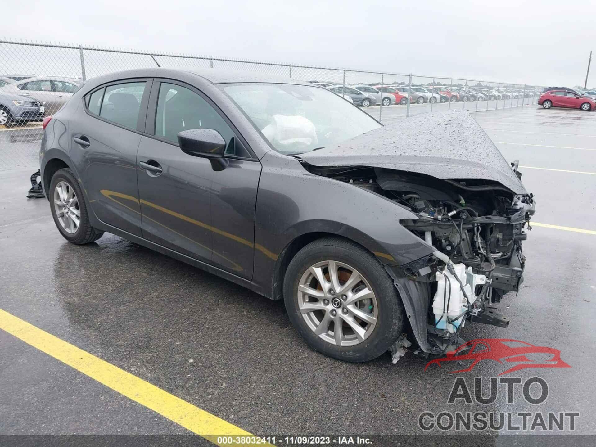 MAZDA MAZDA3 2018 - 3MZBN1K75JM257967