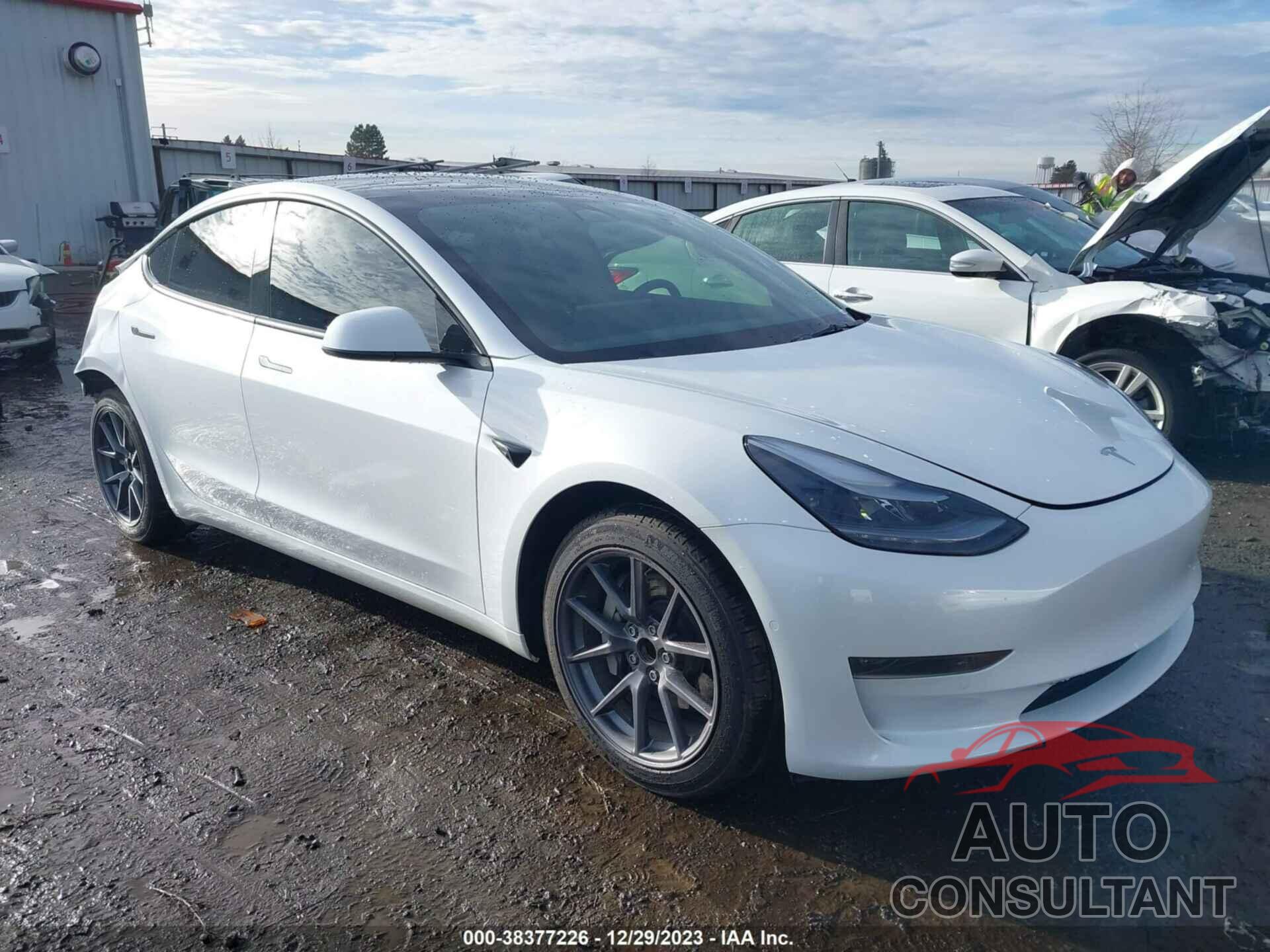 TESLA MODEL 3 2022 - 5YJ3E1EA8NF319970