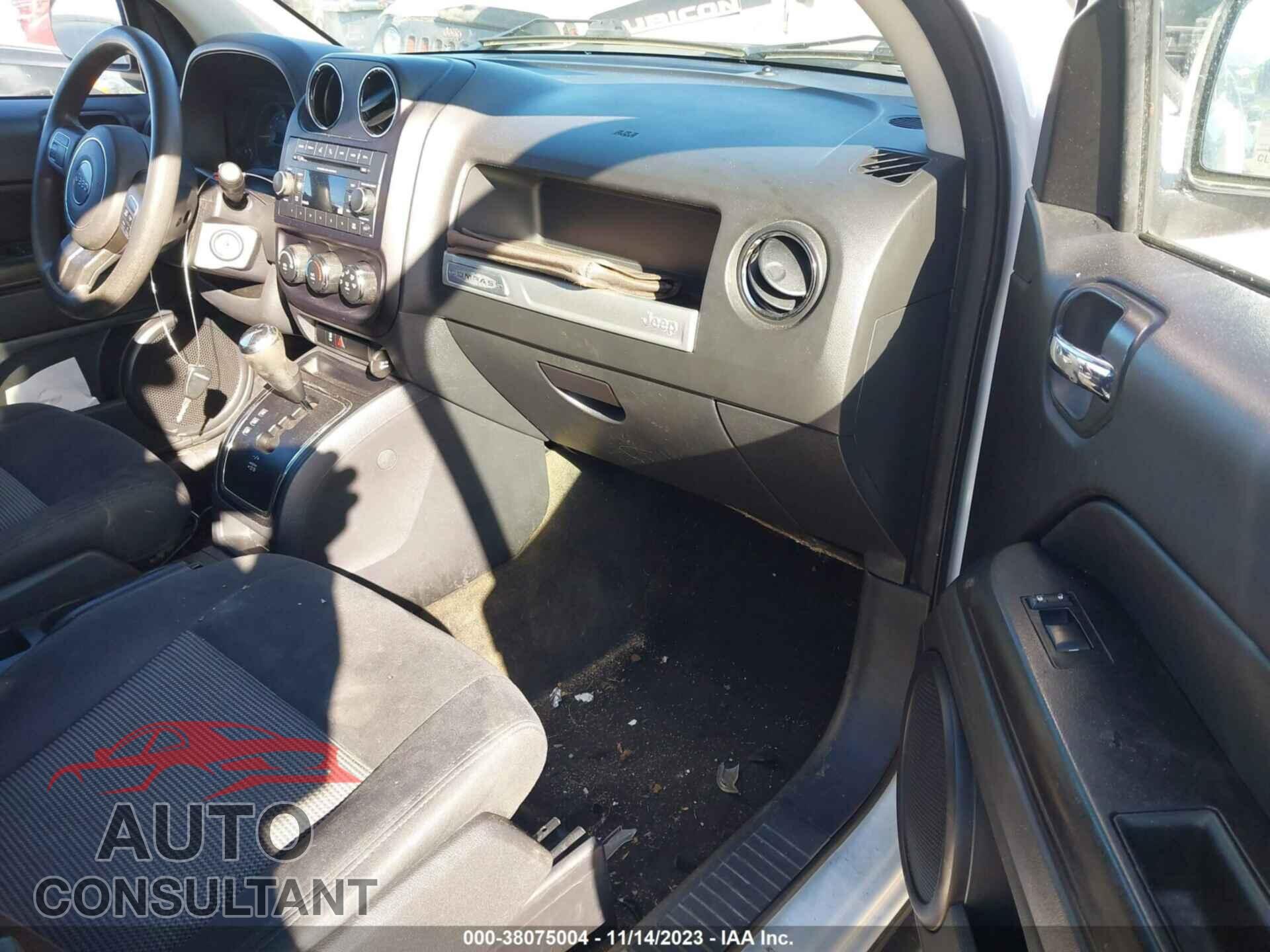 JEEP COMPASS 2016 - 1C4NJDBB6GD713027