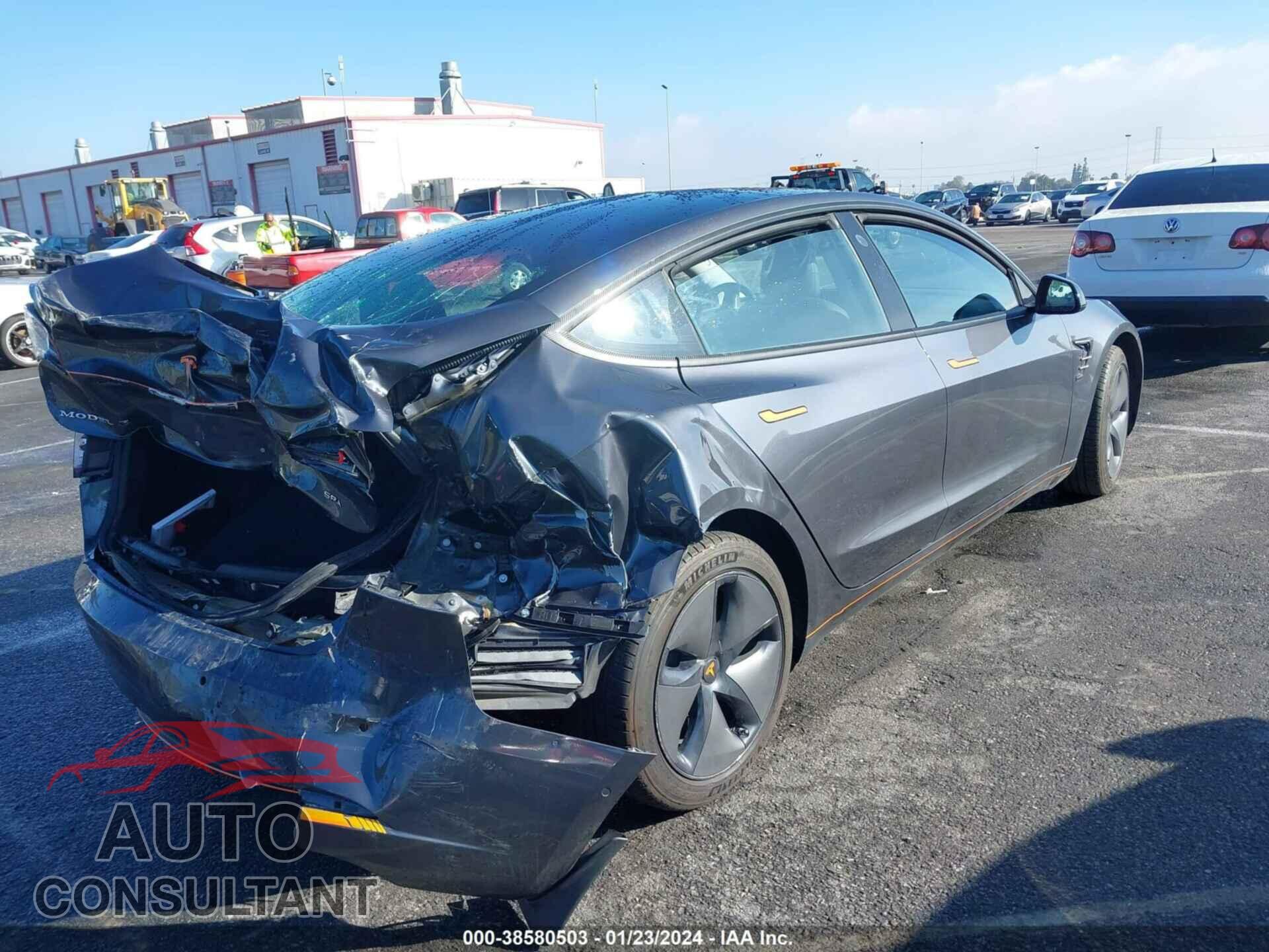 TESLA MODEL 3 2018 - 5YJ3E1EA4JF058010
