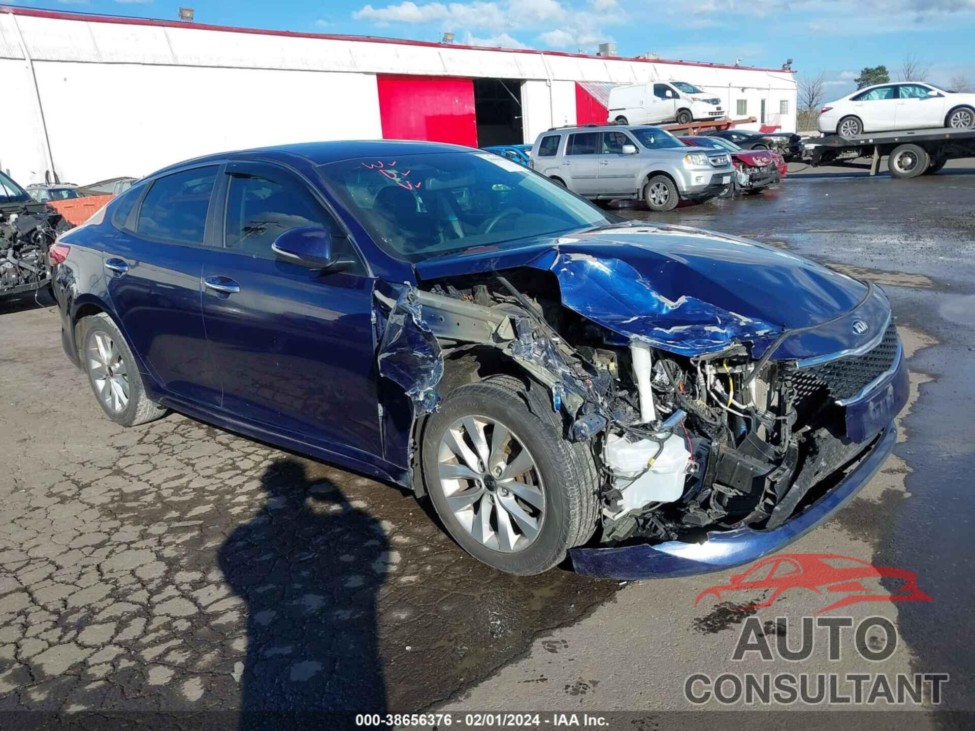 KIA OPTIMA 2018 - 5XXGT4L32JG260497