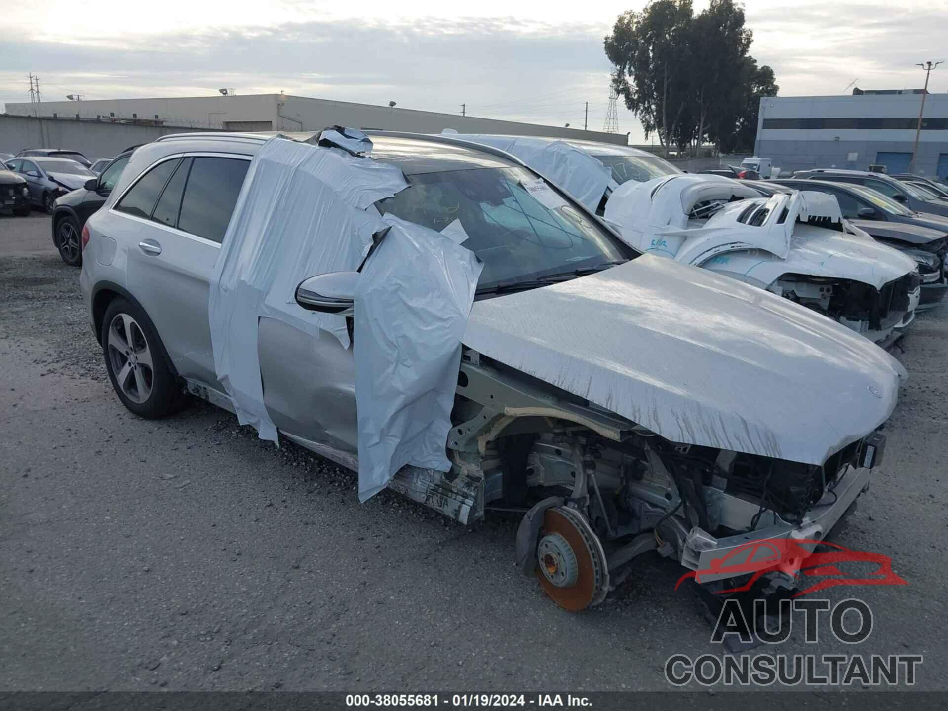 MERCEDES-BENZ GLC 300 2017 - WDC0G4JB0HF151264