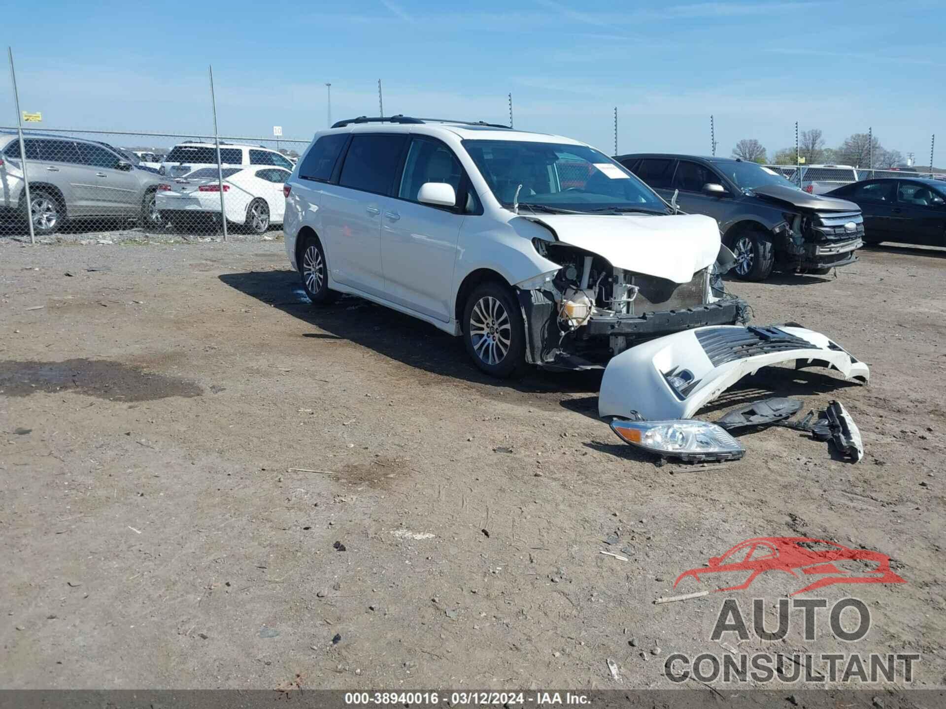 TOYOTA SIENNA 2019 - 5TDYZ3DC0KS989089