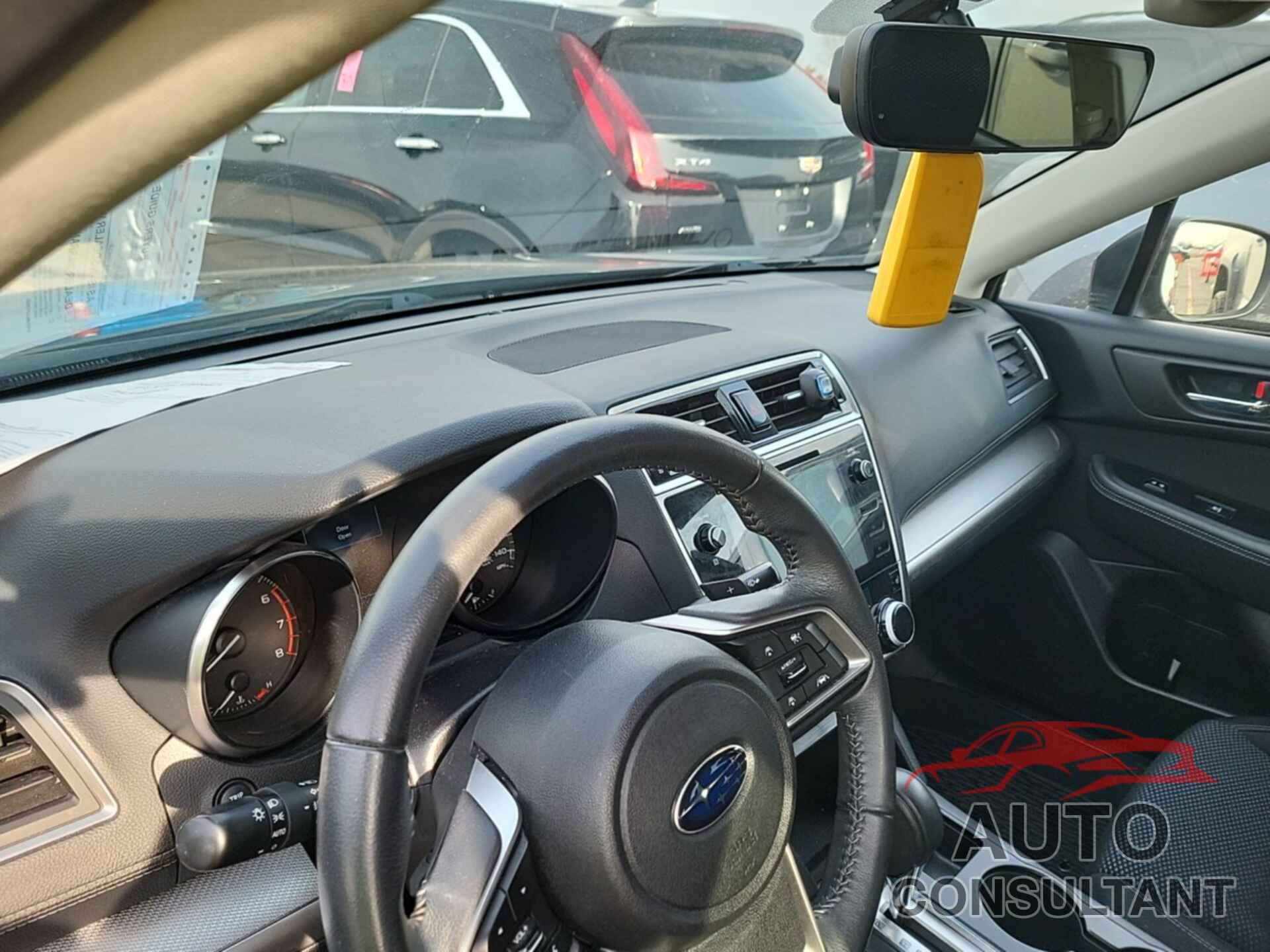 SUBARU OUTBACK 2018 - 4S4BSAFCXJ3325566