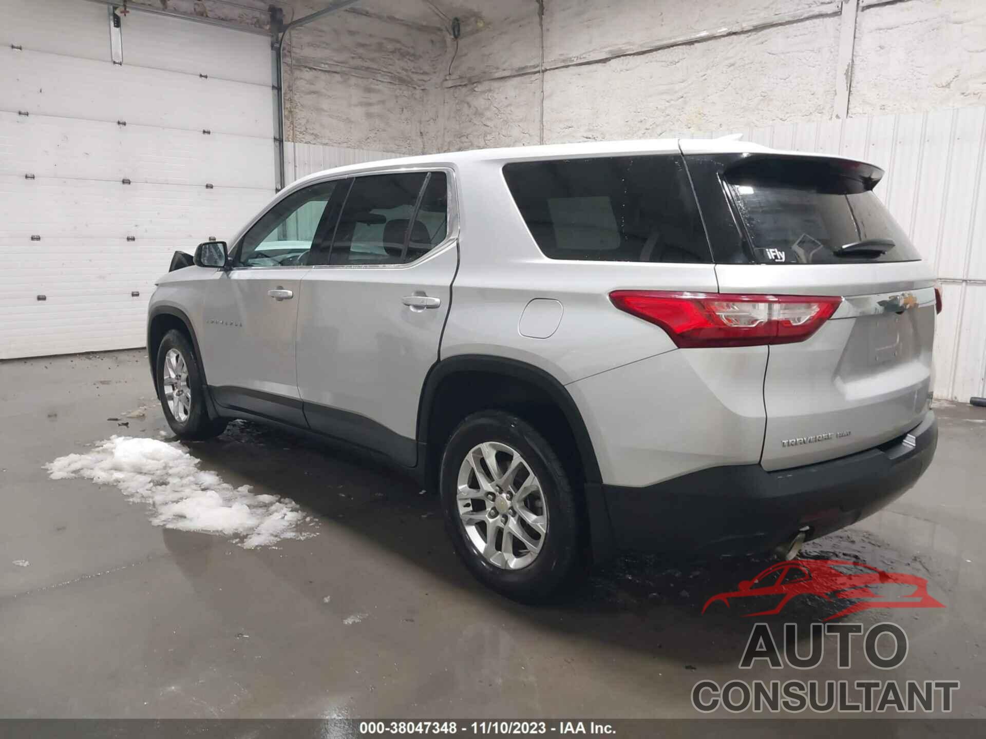 CHEVROLET TRAVERSE 2019 - 1GNEVFKW0KJ181438