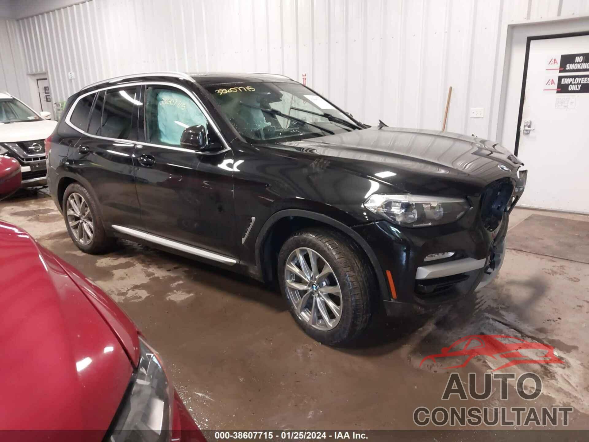 BMW X3 2018 - 5UXTR9C52JLD74867