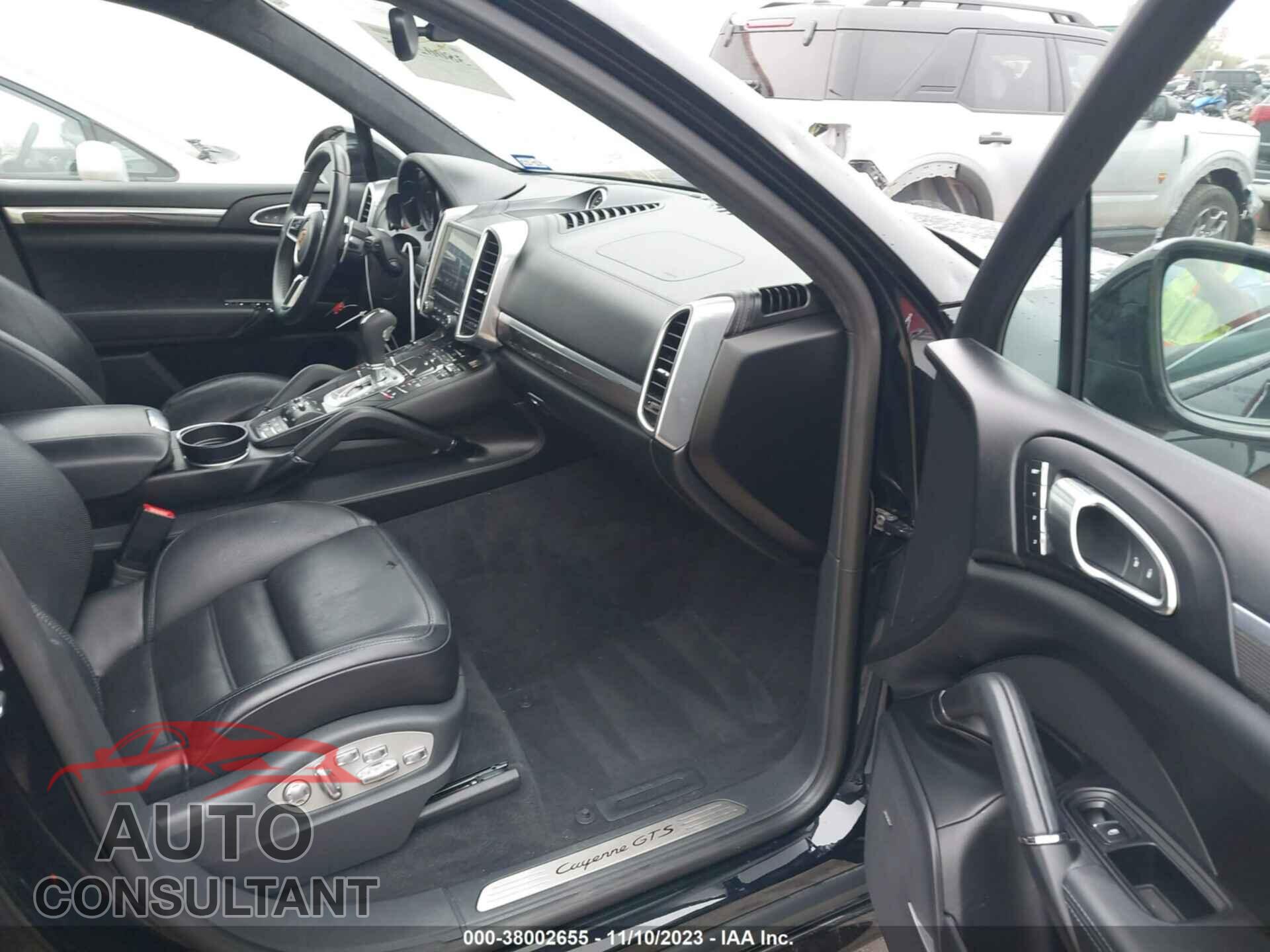 PORSCHE CAYENNE 2017 - WP1AD2A20HLA81644