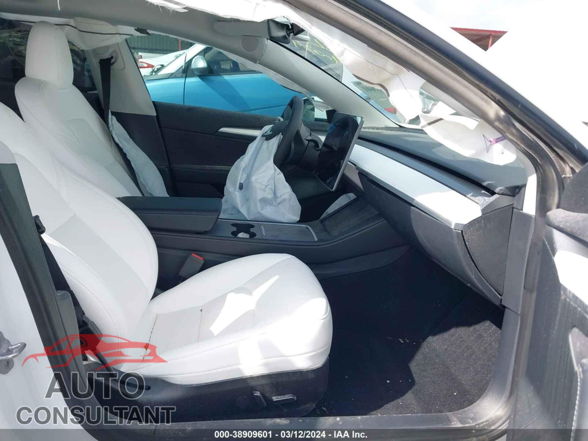 TESLA MODEL 3 2023 - 5YJ3E1EA2PF582555