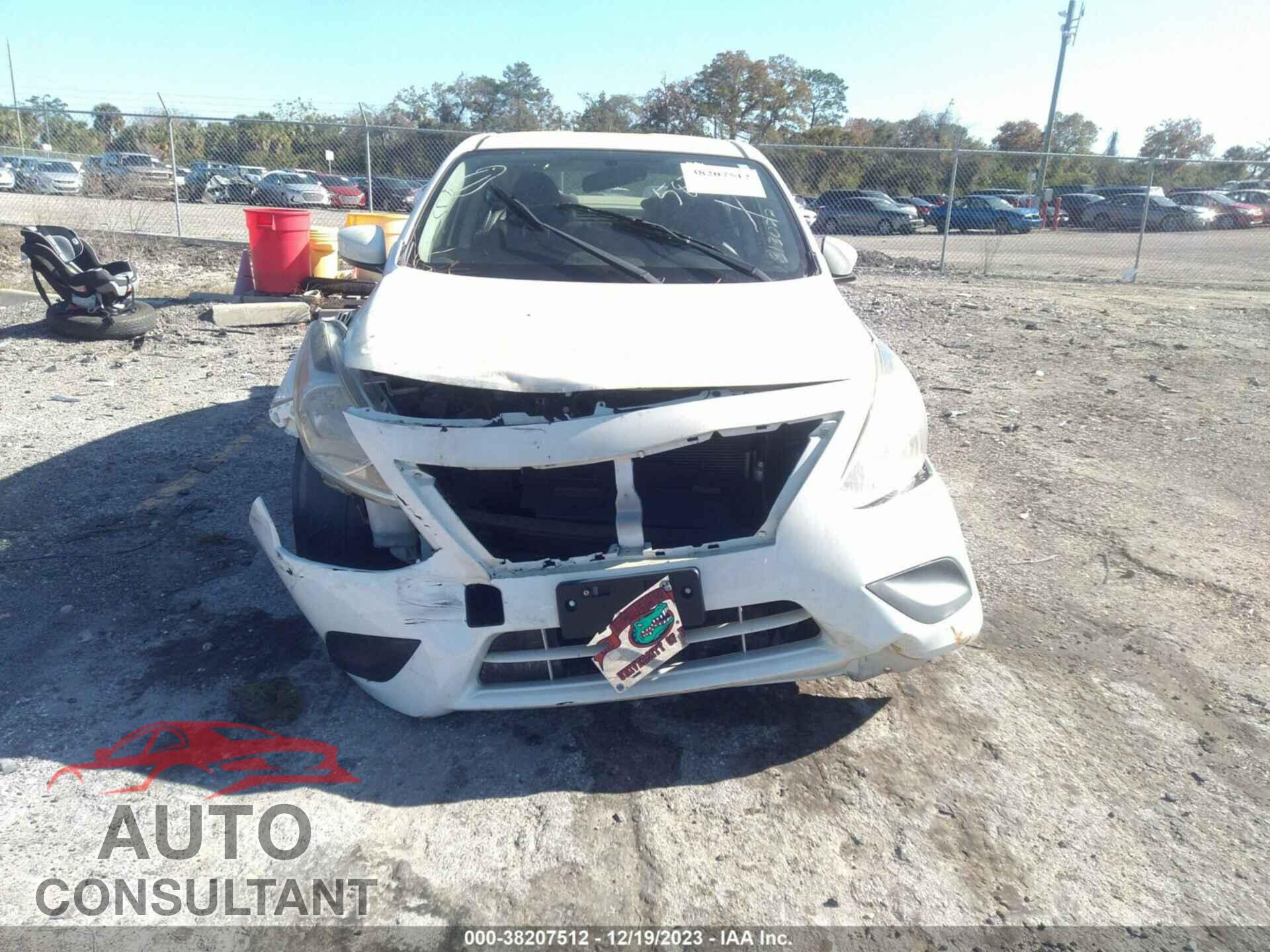 NISSAN VERSA 2019 - 3N1CN7AP3KL813022
