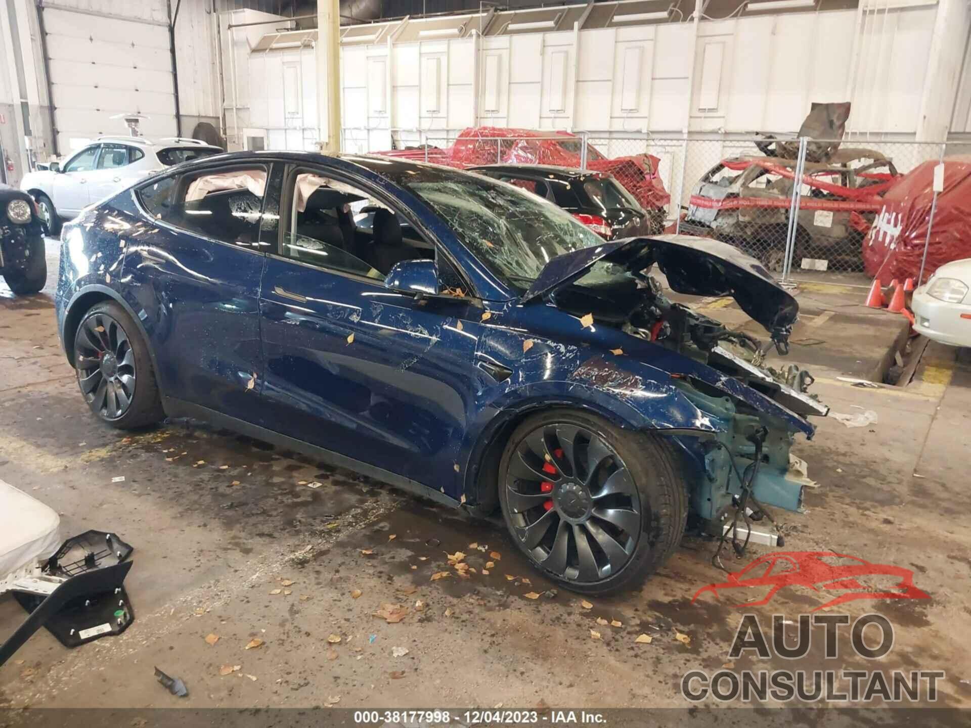 TESLA MODEL Y 2022 - 7SAYGDEF5NF554617