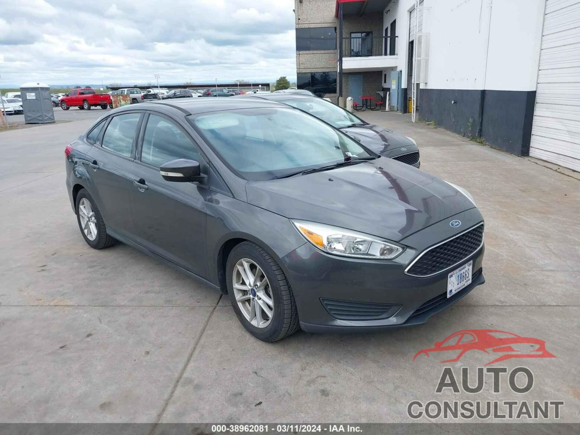 FORD FOCUS 2016 - 1FADP3F22GL322161