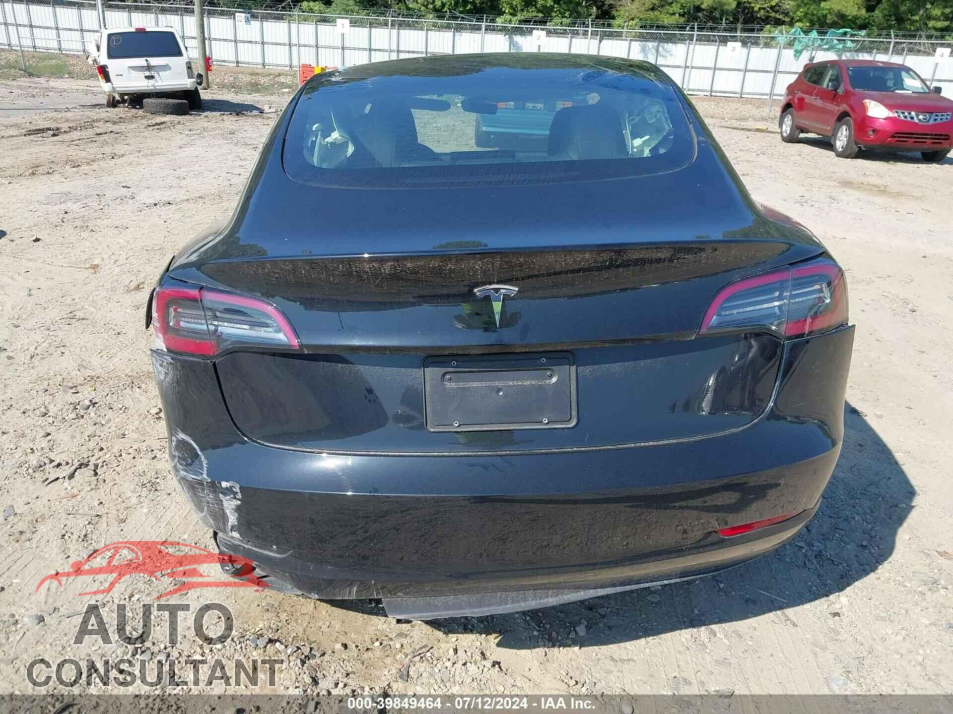 TESLA MODEL 3 2023 - 5YJ3E1EAXPF424111