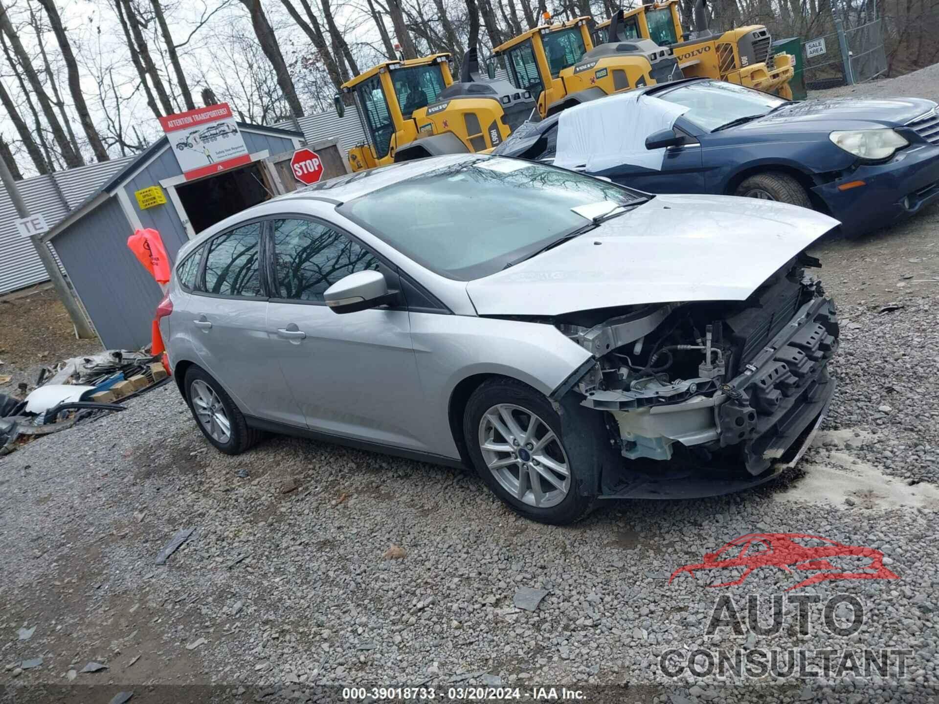 FORD FOCUS 2016 - 1FADP3K2XGL352367