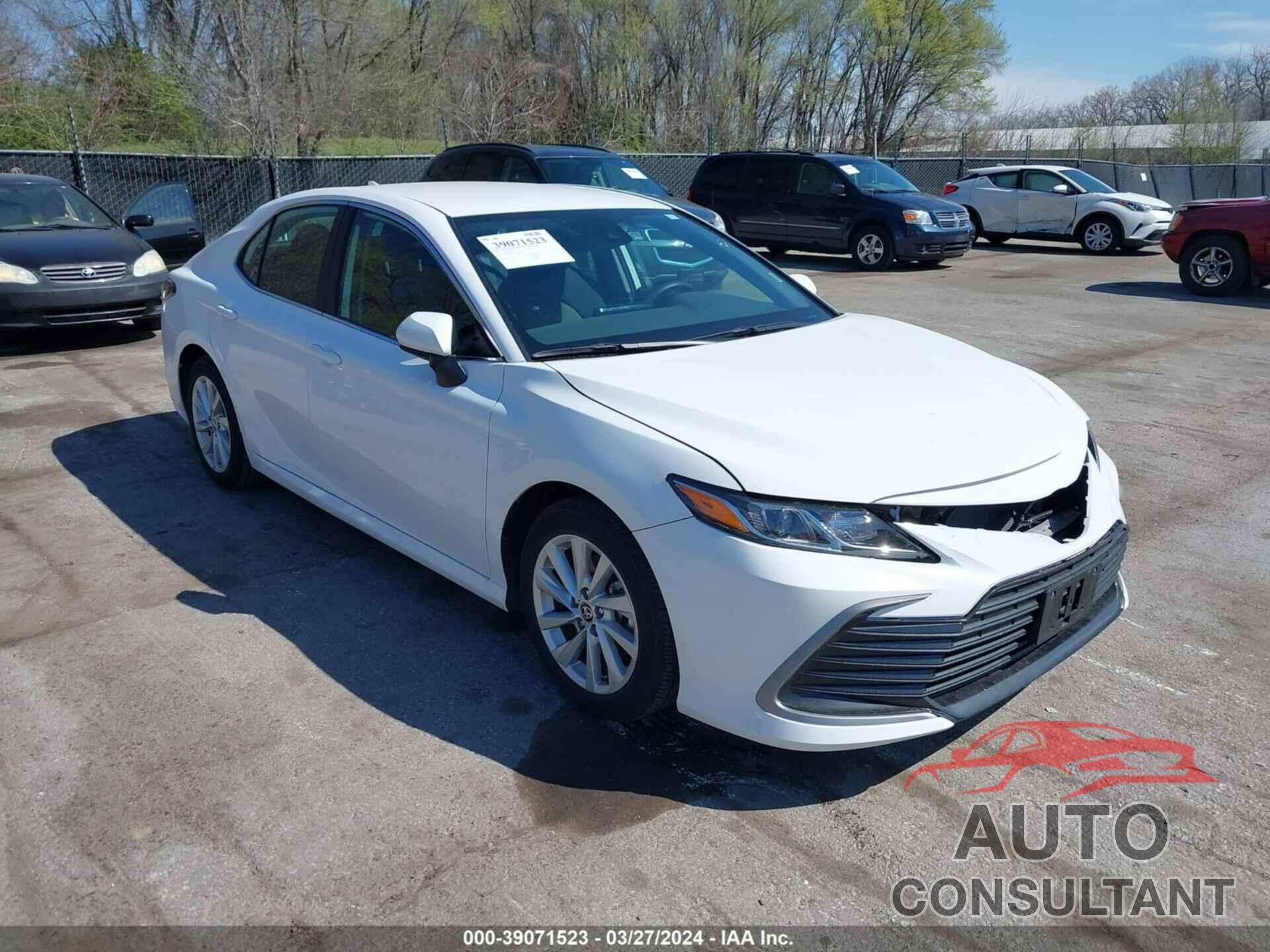 TOYOTA CAMRY 2024 - 4T1C11AK6RU883944