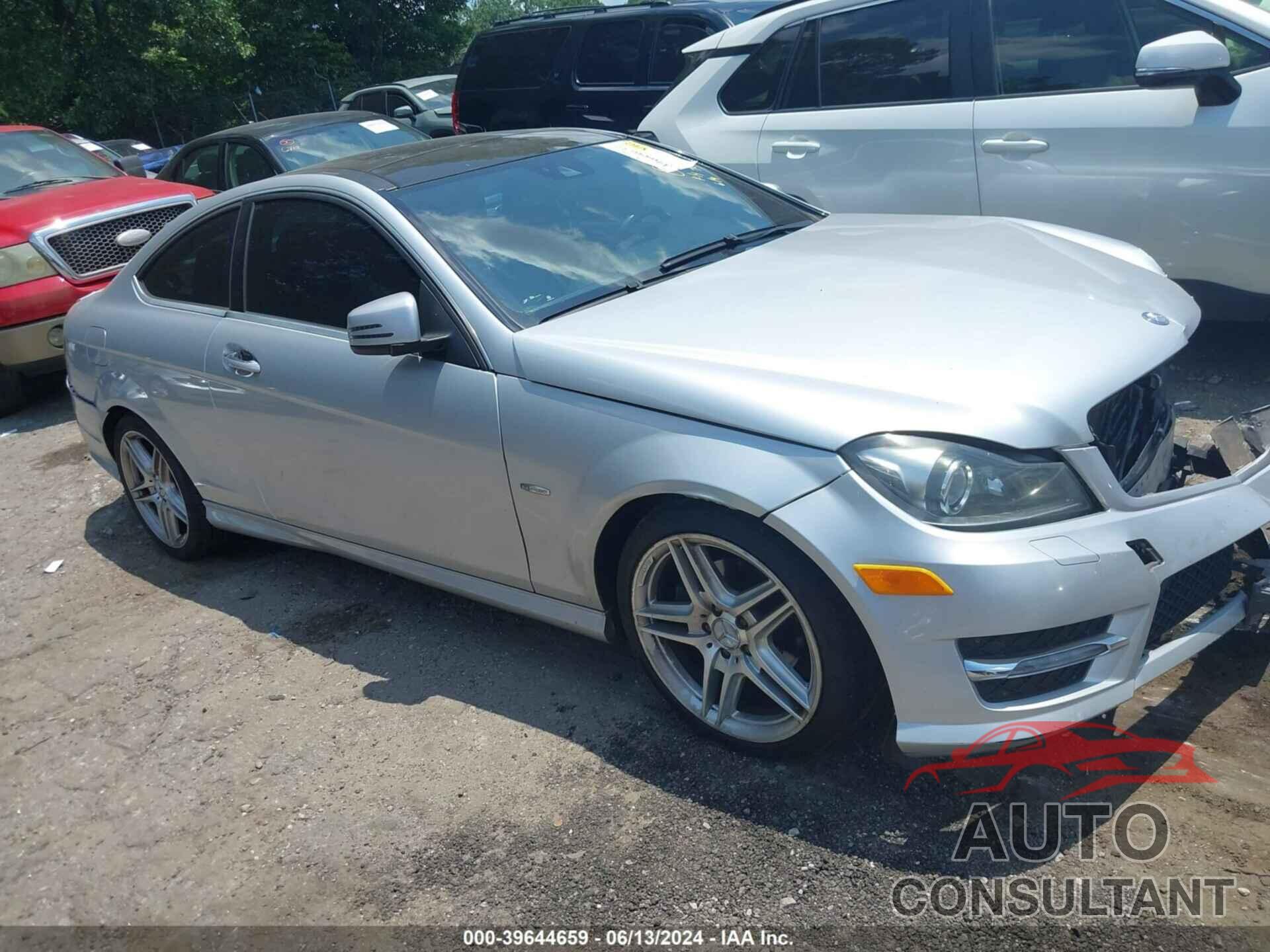 MERCEDES-BENZ C 250 2012 - WDDGJ4HB2CF920714