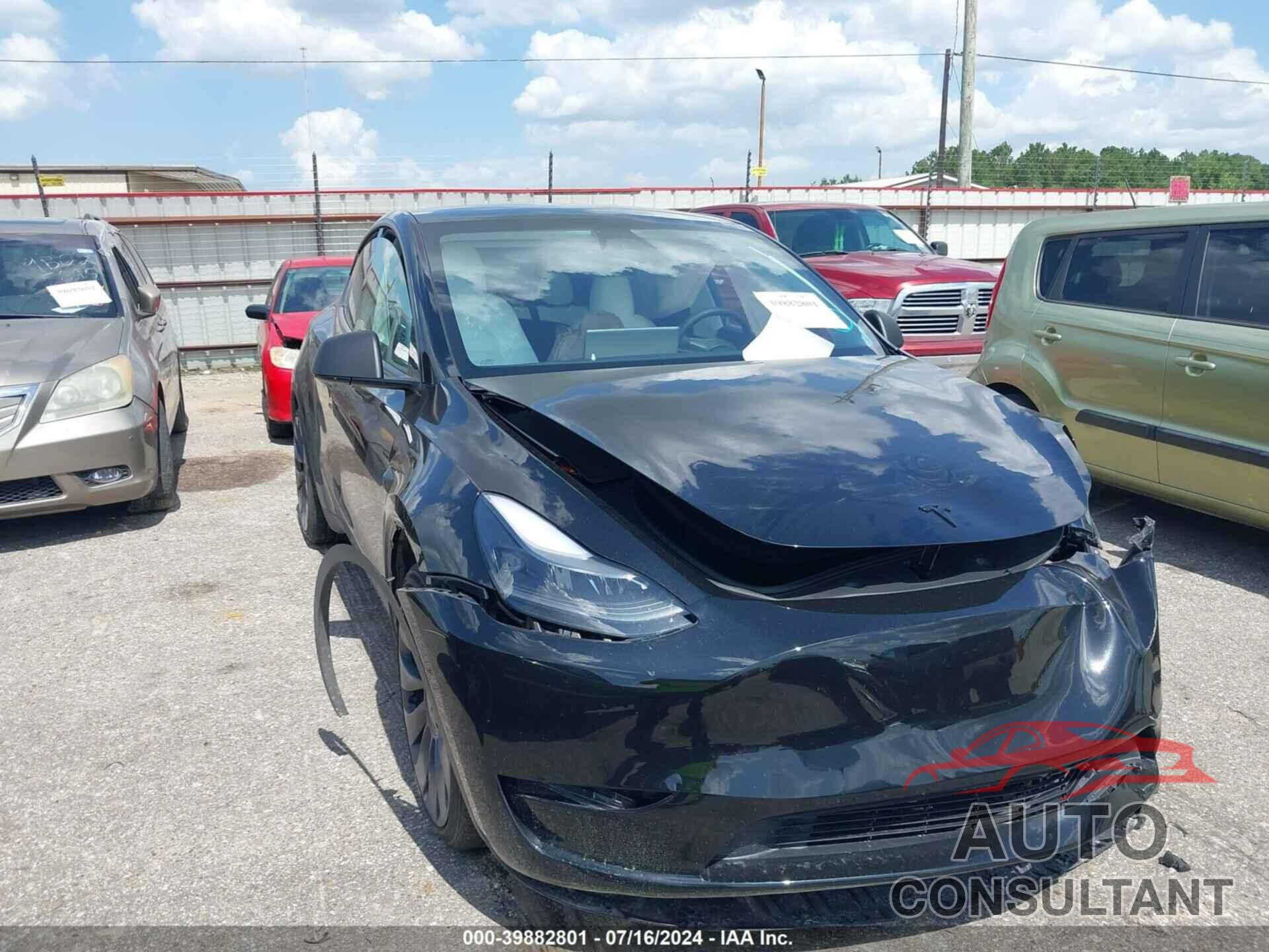 TESLA MODEL Y 2024 - 7SAYGDEF3RA278084