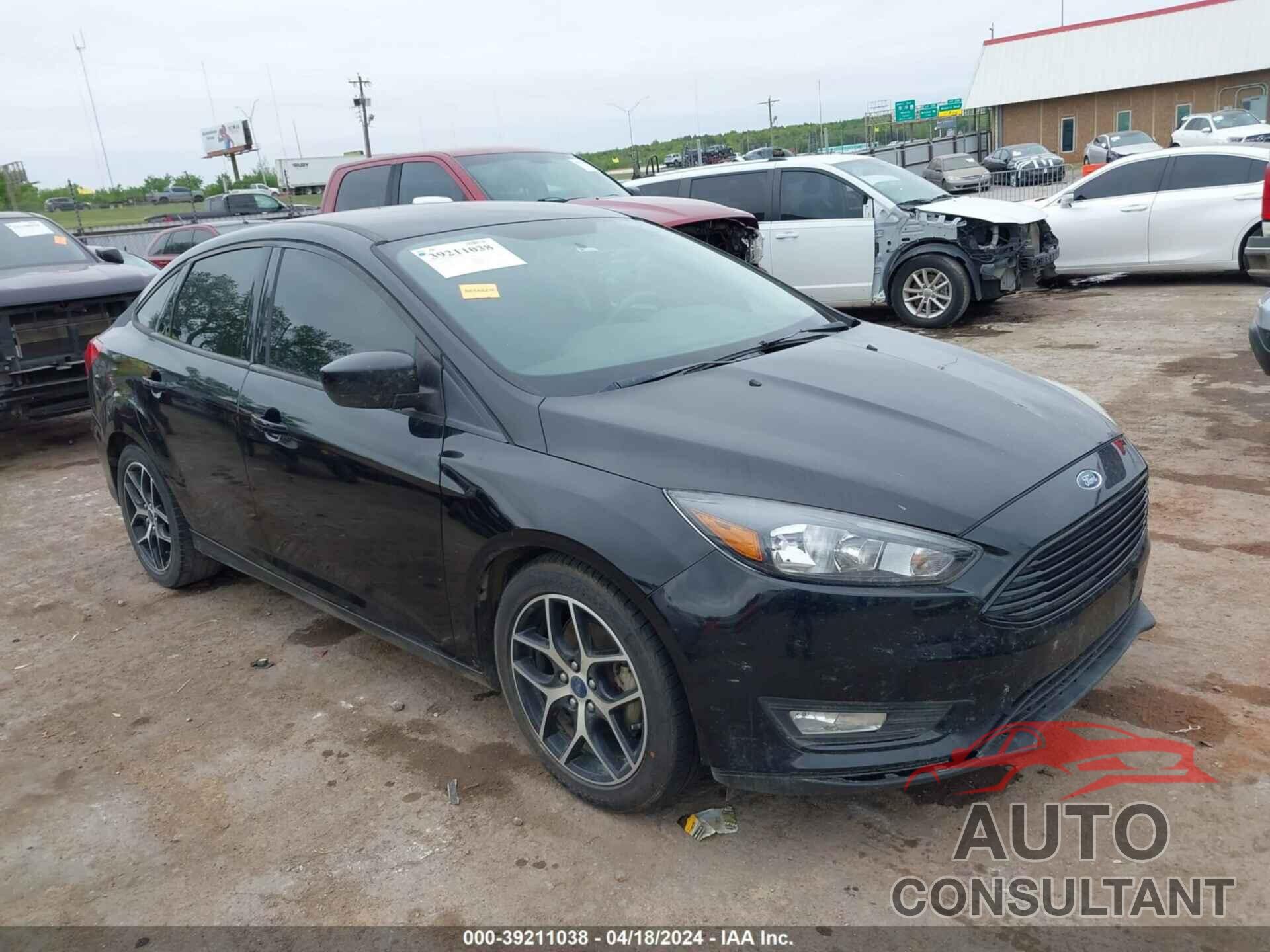 FORD FOCUS 2018 - 1FADP3F26JL220465