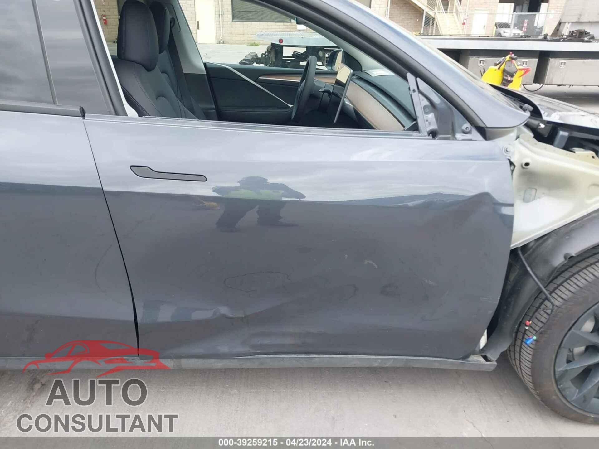 TESLA MODEL Y 2023 - 7SAYGDEE5PF976588