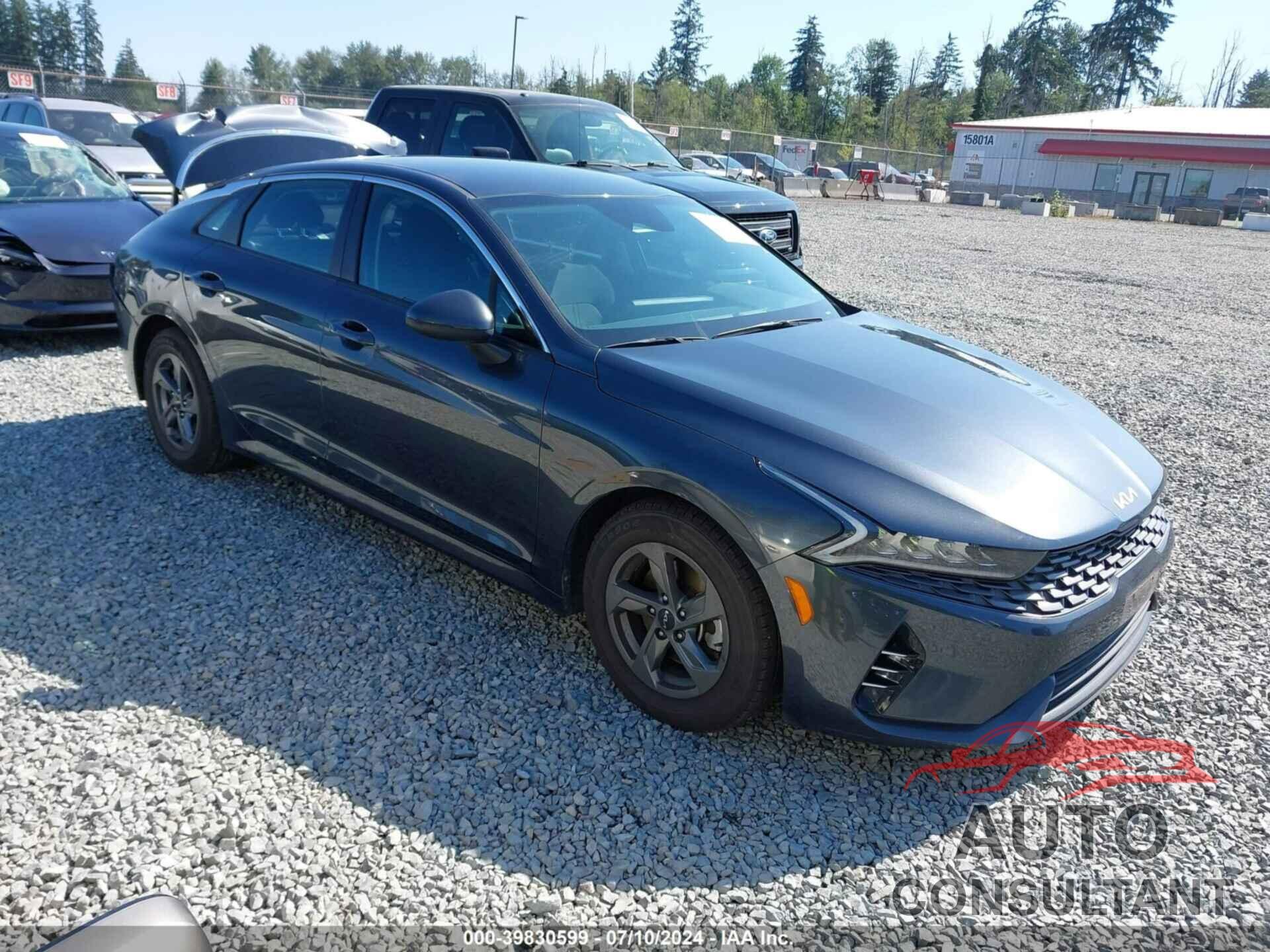 KIA K5 2022 - 5XXG14J21NG135481