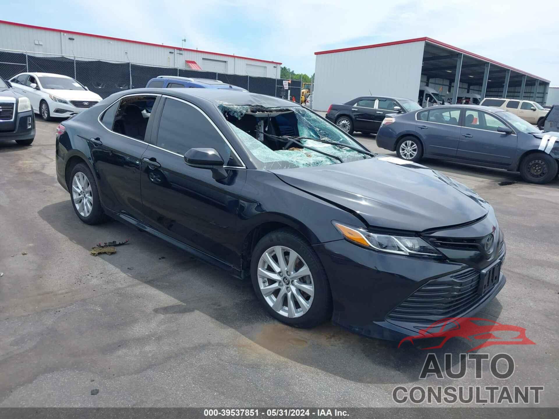 TOYOTA CAMRY 2018 - JTNB11HK5J3036666