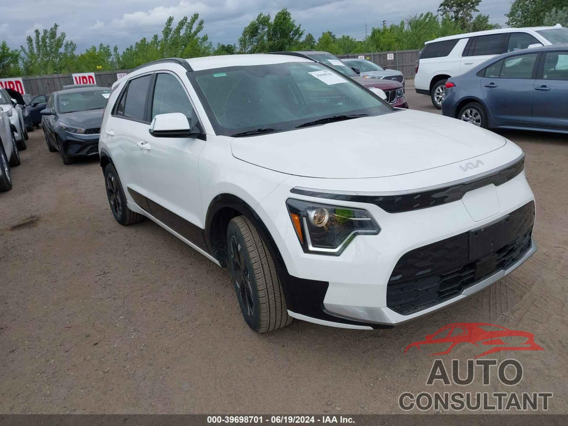 KIA NIRO EV 2024 - KNDCR3L10R5108465
