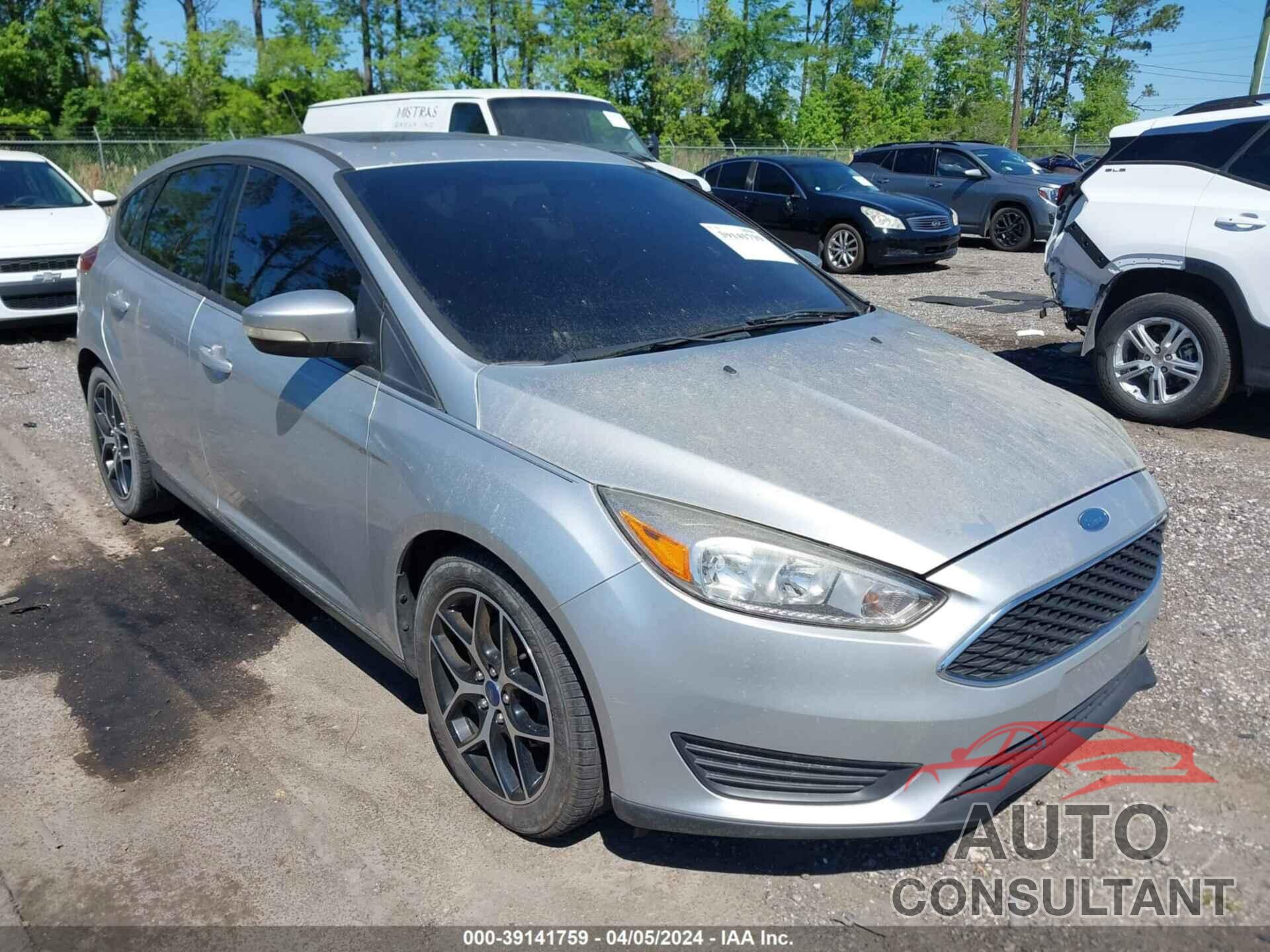 FORD FOCUS 2017 - 1FADP3M24HL208568