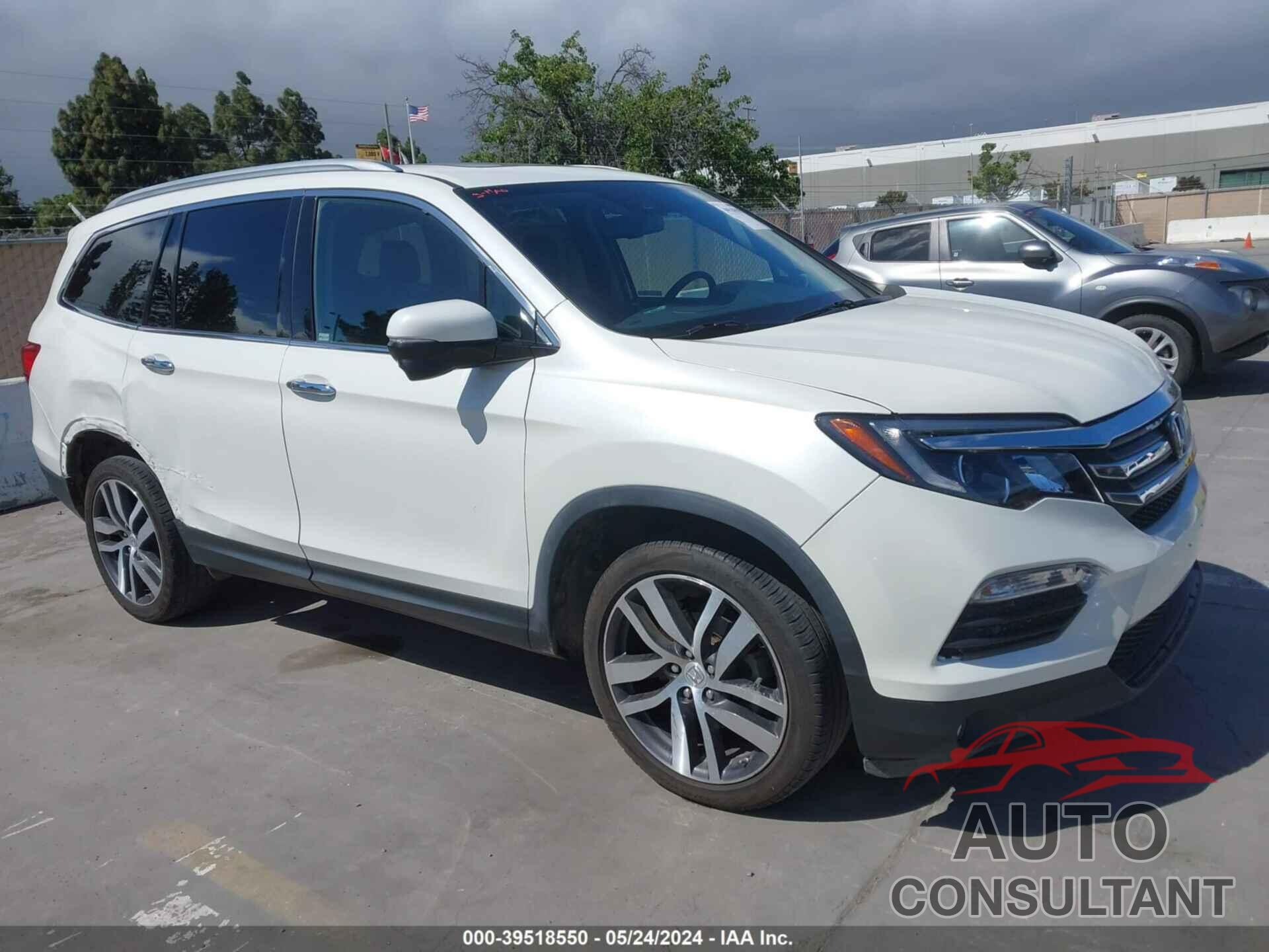 HONDA PILOT 2018 - 5FNYF6H97JB038562