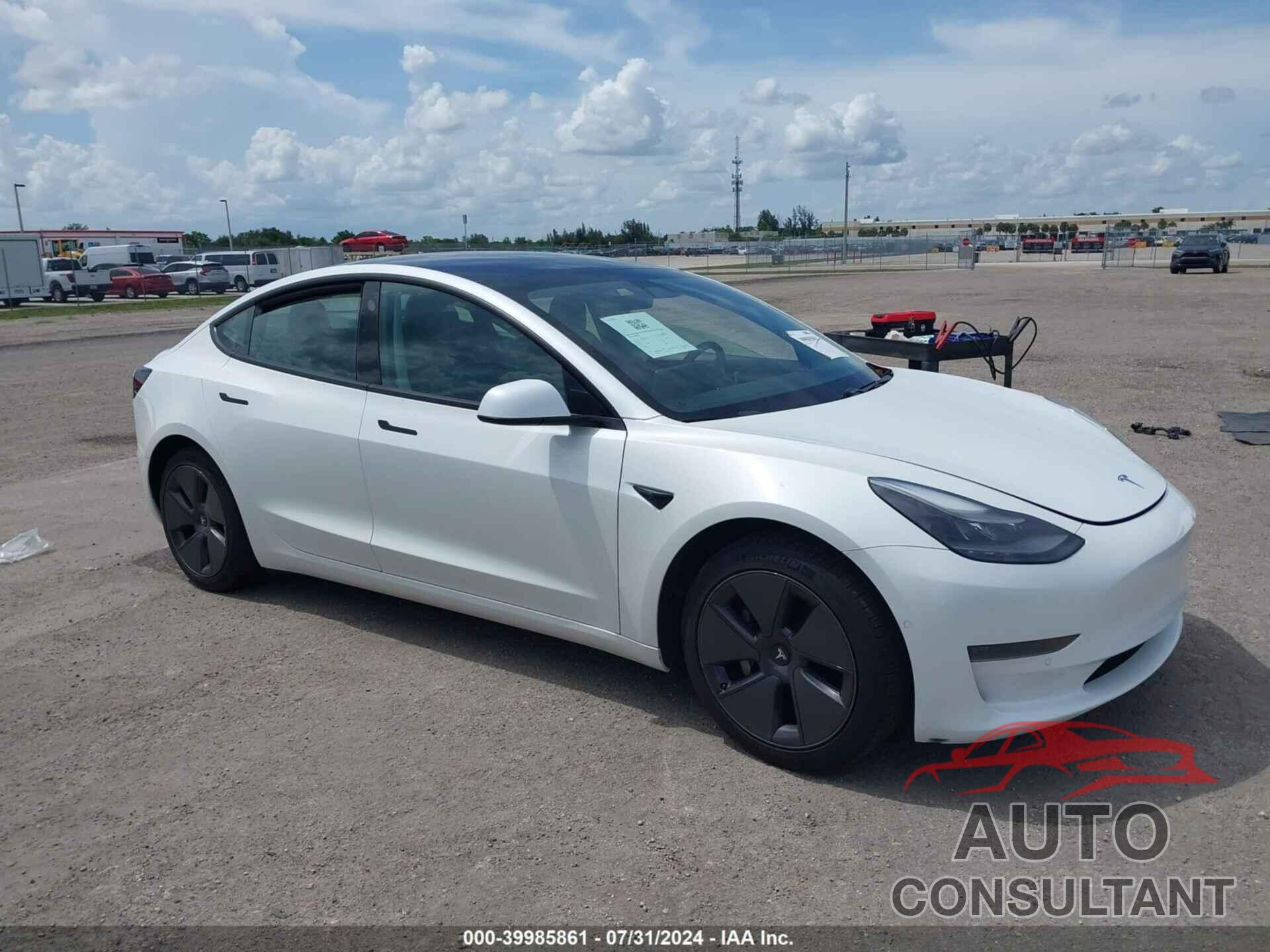 TESLA MODEL 3 2021 - 5YJ3E1EA4MF046458