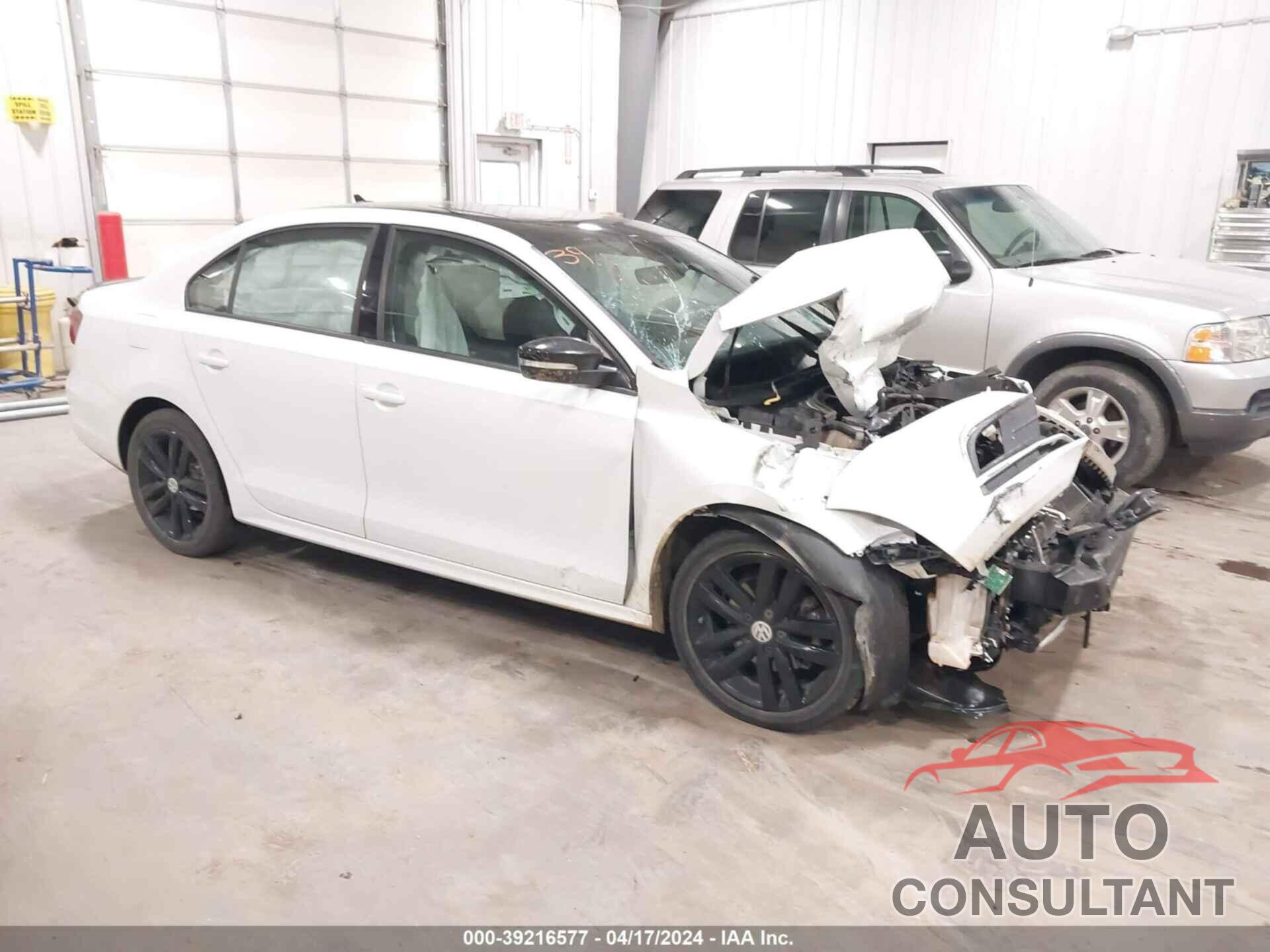 VOLKSWAGEN JETTA 2018 - 3VWD17AJ2JM211002
