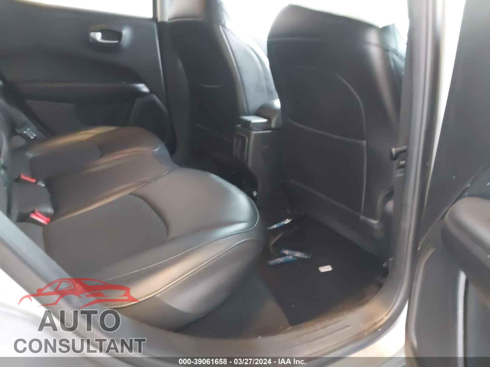 JEEP COMPASS 2019 - 3C4NJDBB7KT621301