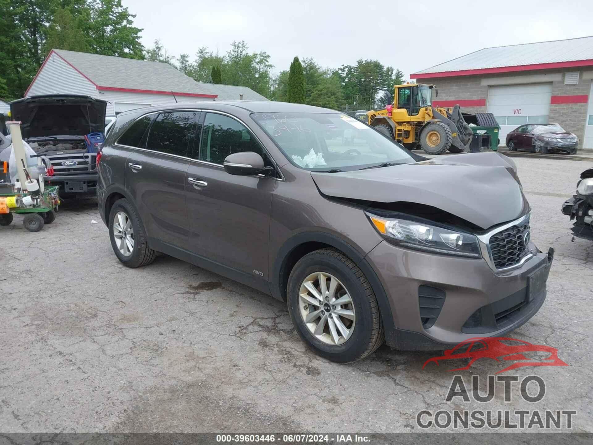 KIA SORENTO 2019 - 5XYPGDA5XKG554817