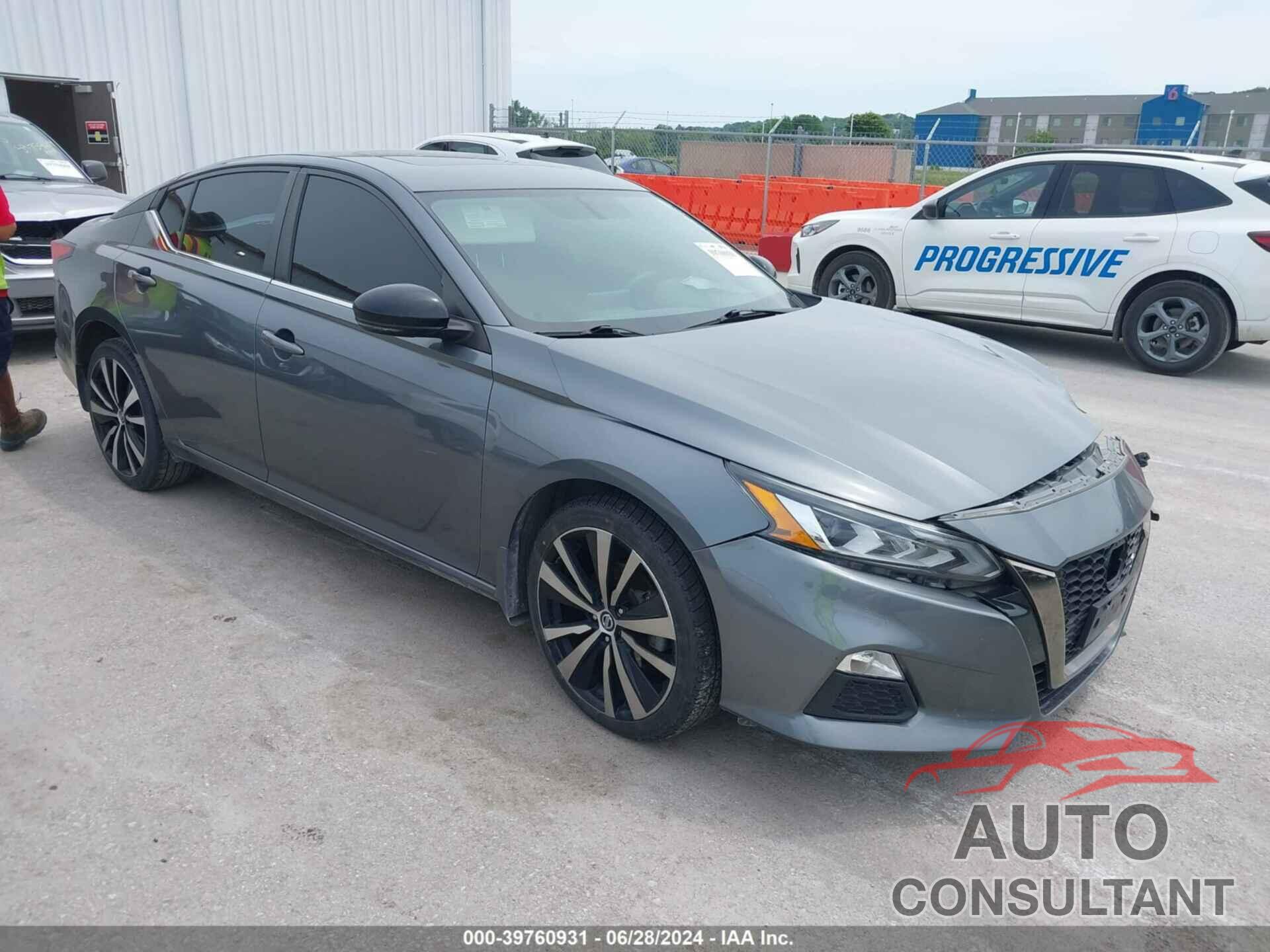 NISSAN ALTIMA 2019 - 1N4BL4CW4KC246788