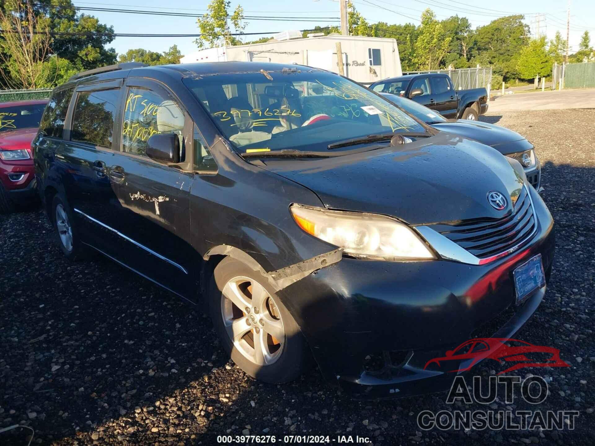 TOYOTA SIENNA 2016 - 5TDKK3DC6GS711735