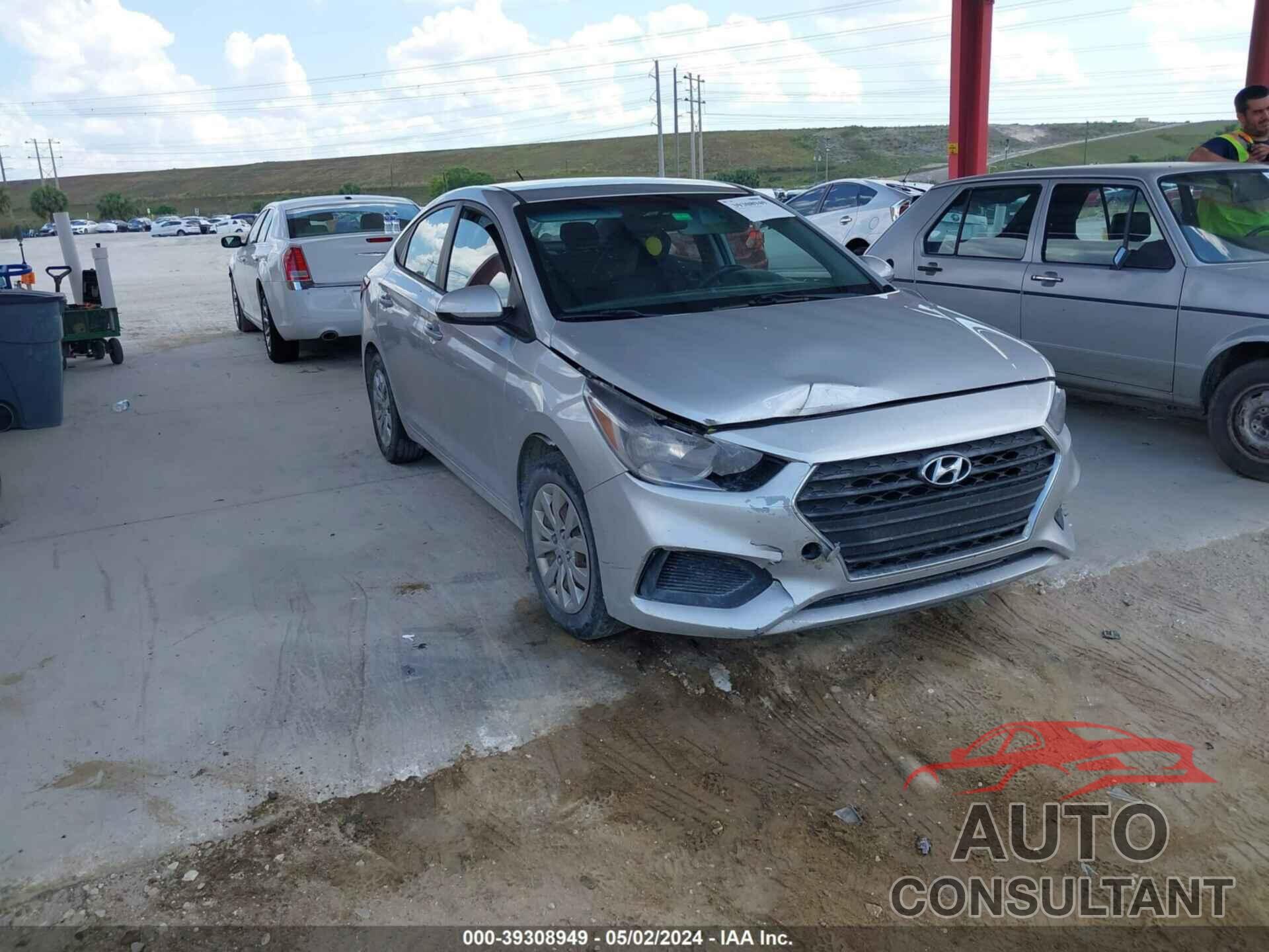 HYUNDAI ACCENT 2018 - 3KPC24A32JE025949