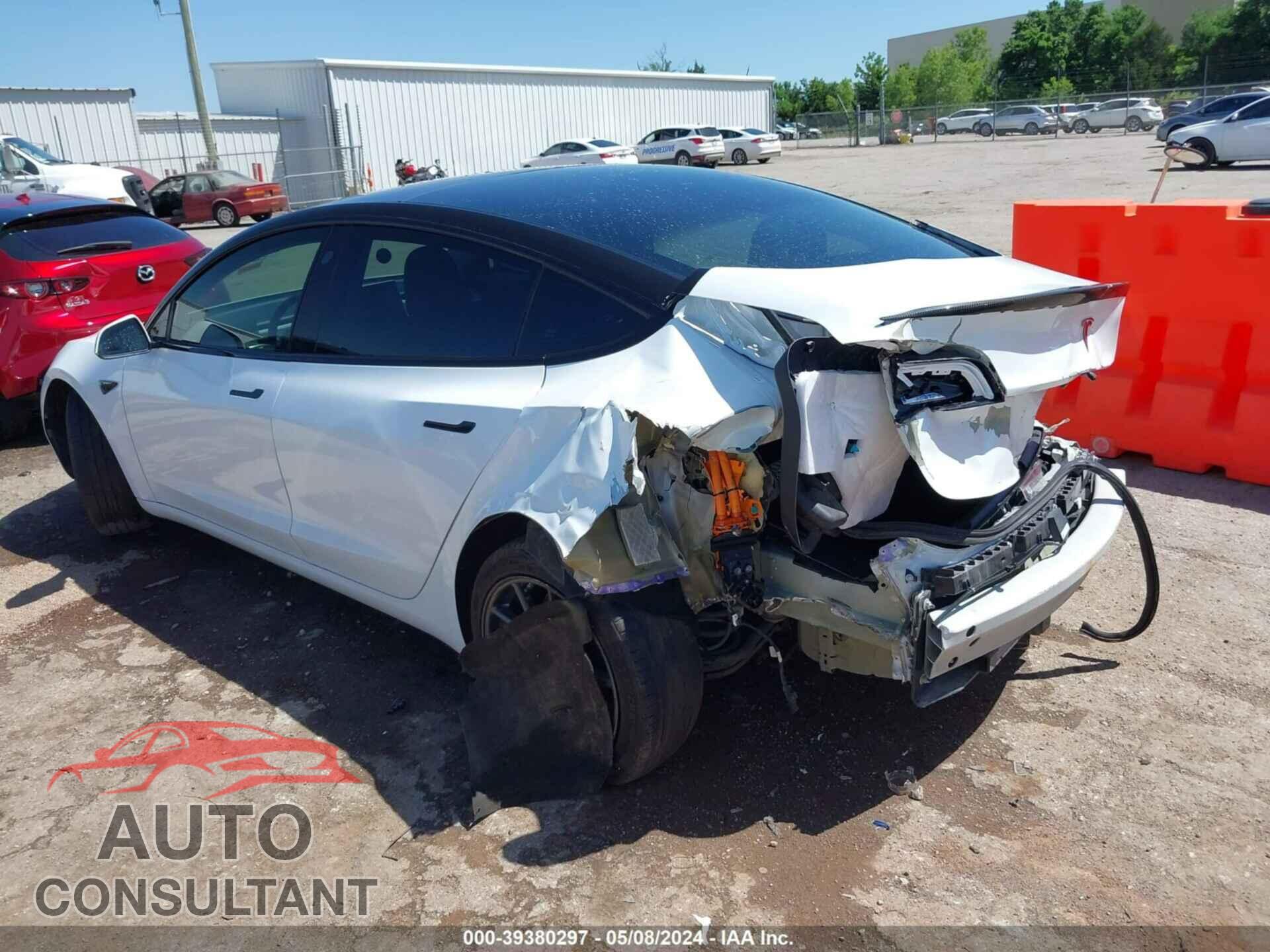 TESLA MODEL 3 2018 - 5YJ3E1EB9JF054608