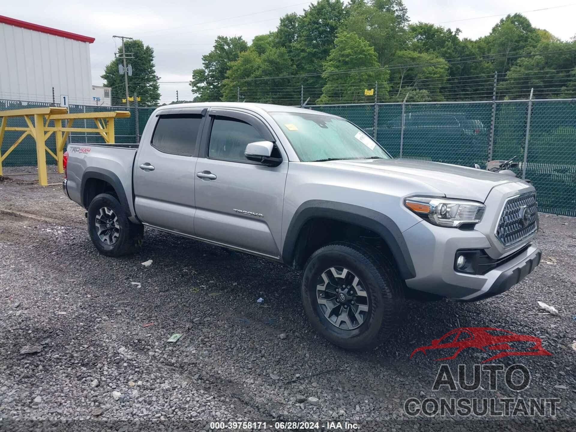 TOYOTA TACOMA 2018 - 5TFCZ5AN6JX127810