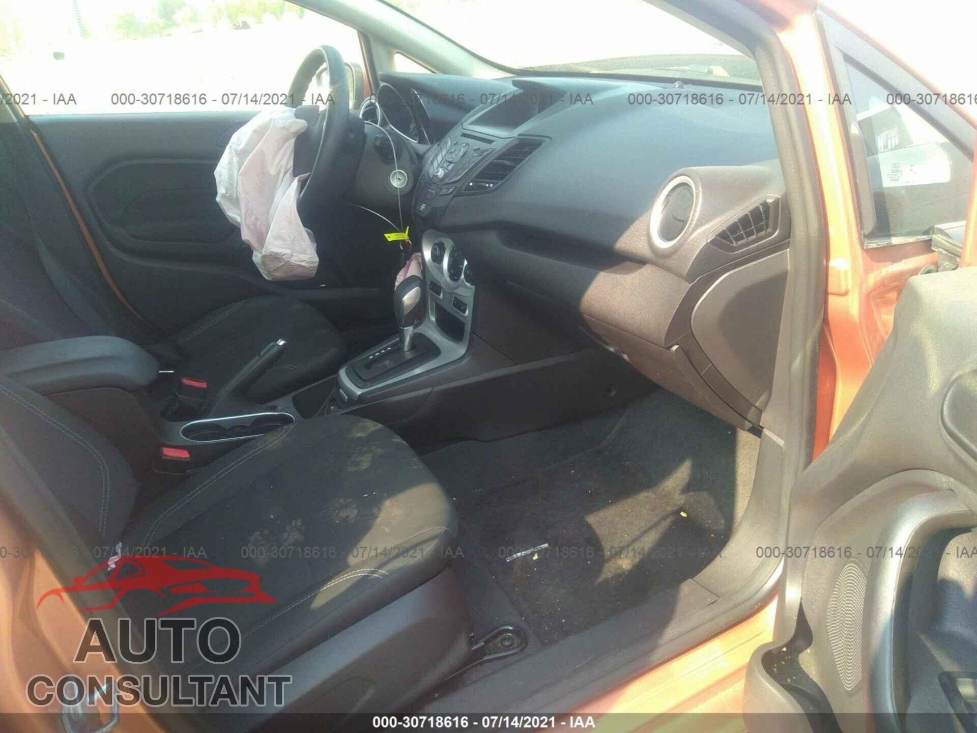 FORD FIESTA 2017 - 3FADP4EJ0HM167821