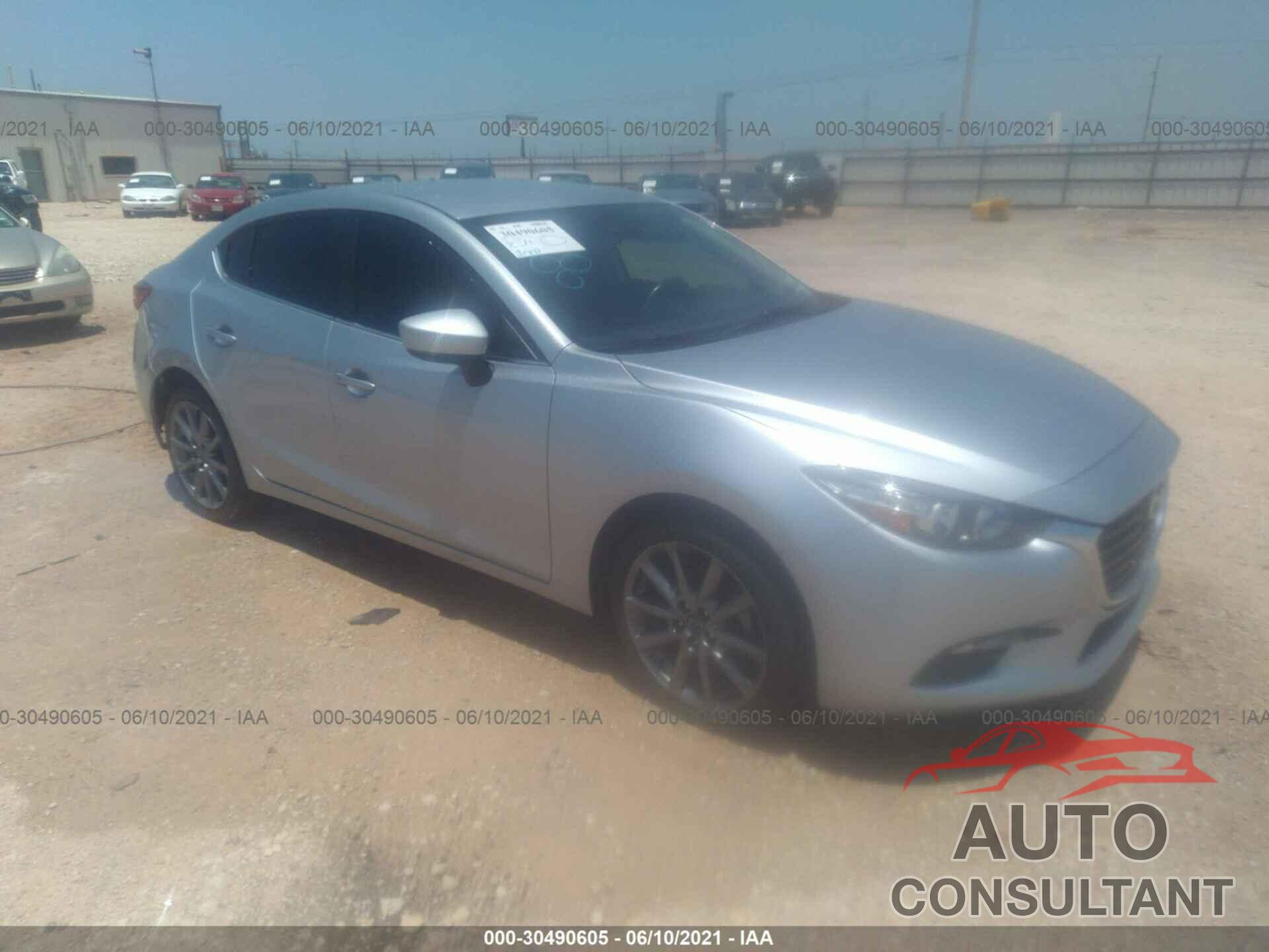MAZDA MAZDA3 4-DOOR 2018 - 3MZBN1V30JM207468