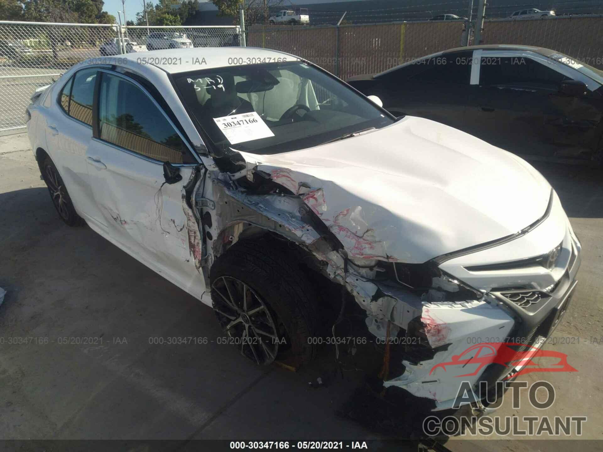 TOYOTA CAMRY 2021 - 4T1T11AK1MU533937