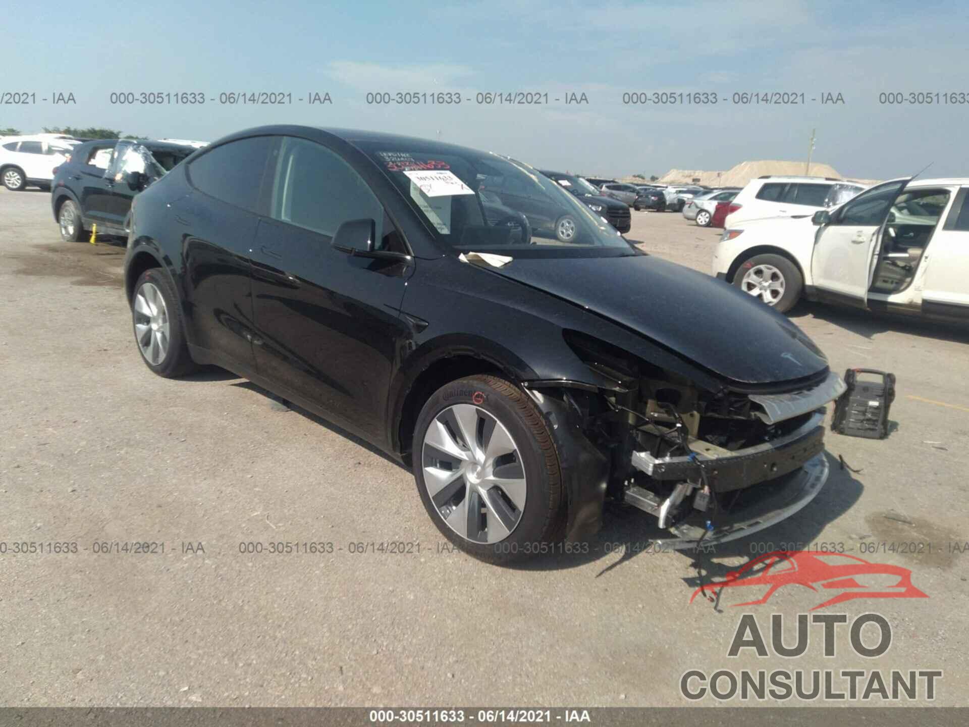 TESLA MODEL Y 2021 - 5YJYGDEE6MF146615