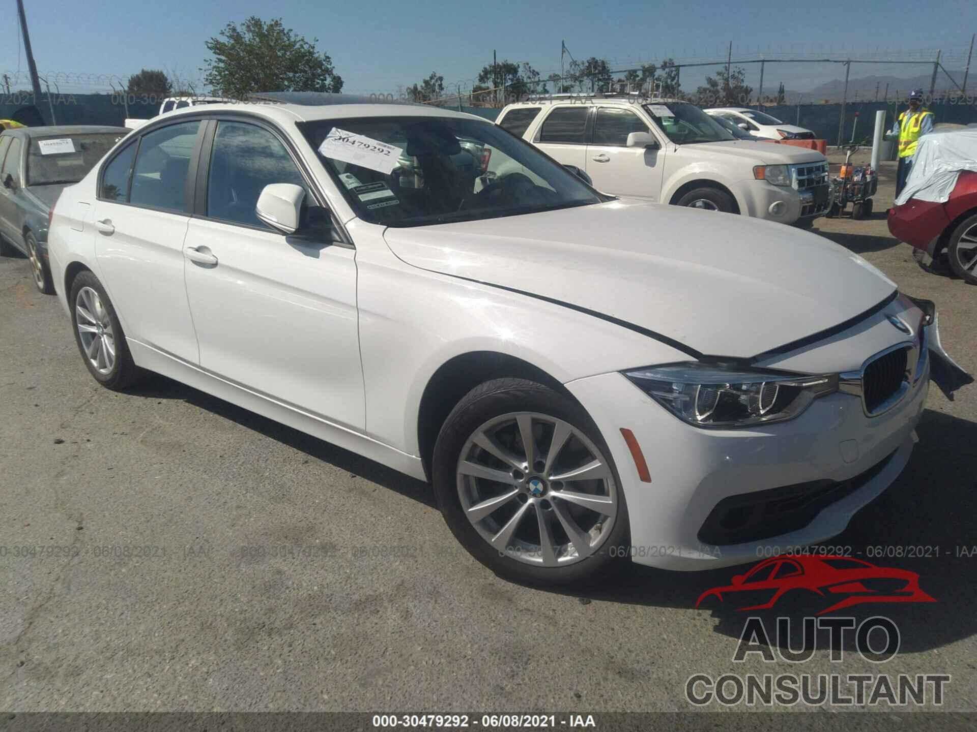 BMW 3 SERIES 2018 - WBA8A9C56JAH14870
