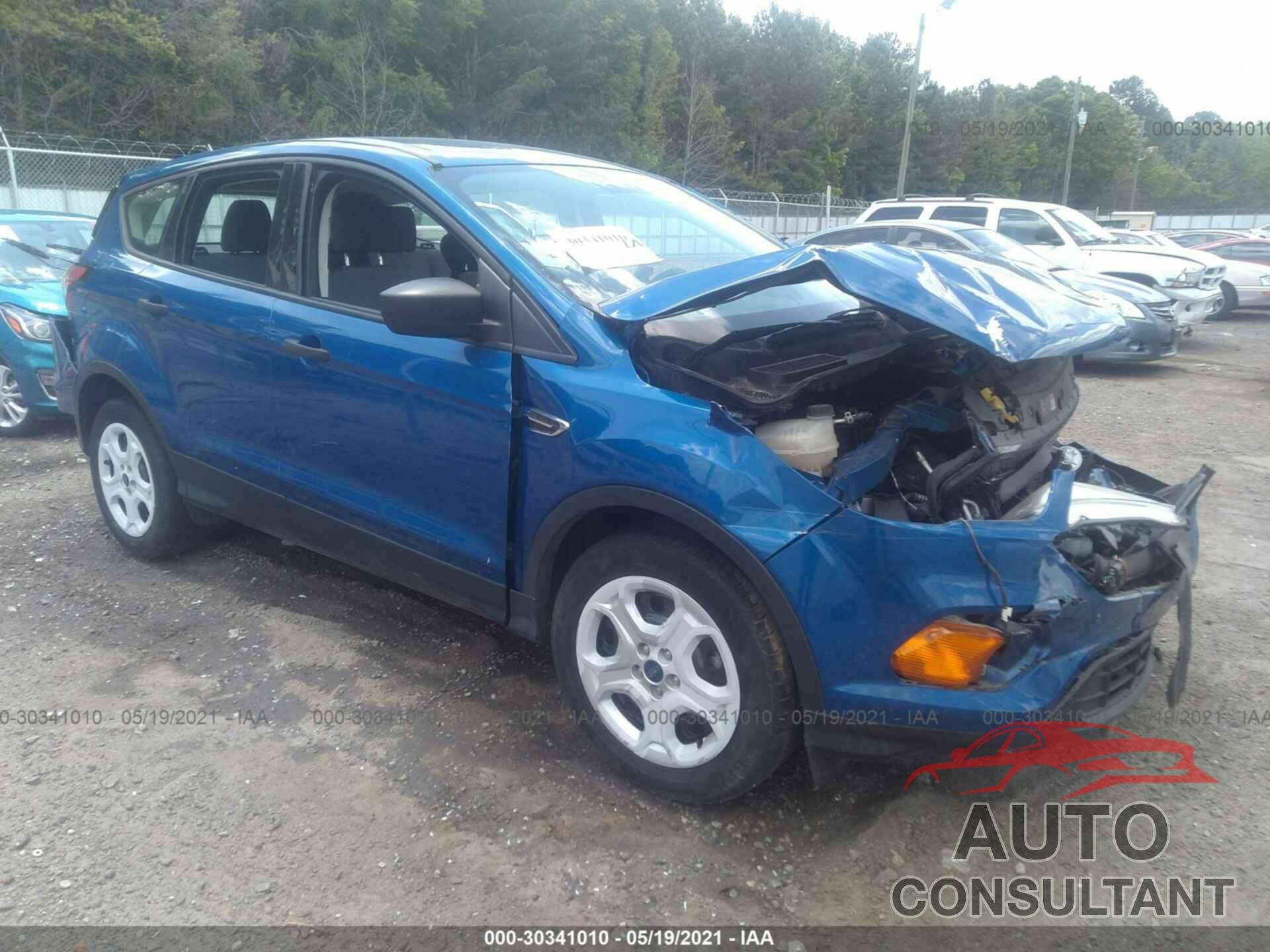 FORD ESCAPE 2017 - 1FMCU0F77HUE01308