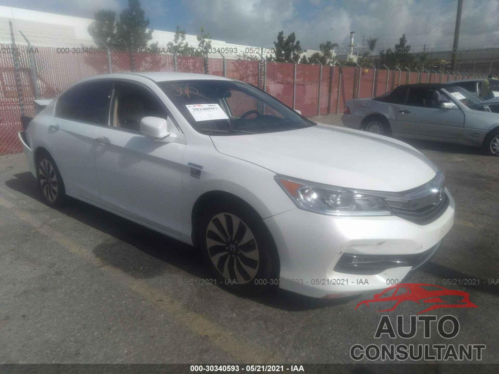 HONDA ACCORD HYBRID 2017 - JHMCR6F30HC013461