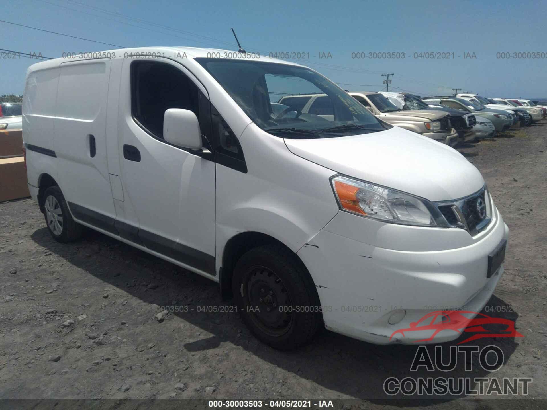 NISSAN NV200 COMPACT CARGO 2017 - 3N6CM0KN1HK710195