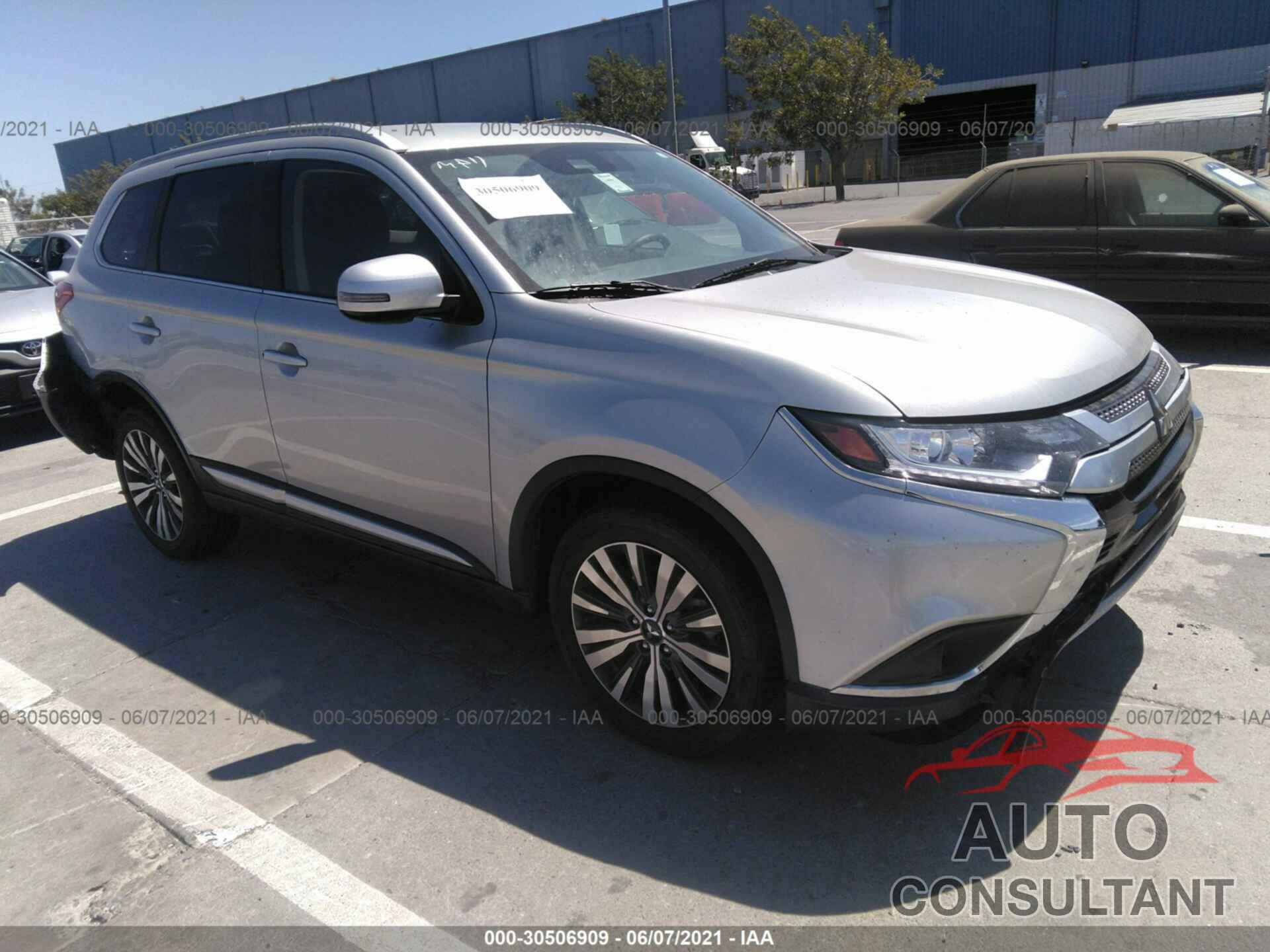 MITSUBISHI OUTLANDER 2020 - JA4AZ3A31LZ025746