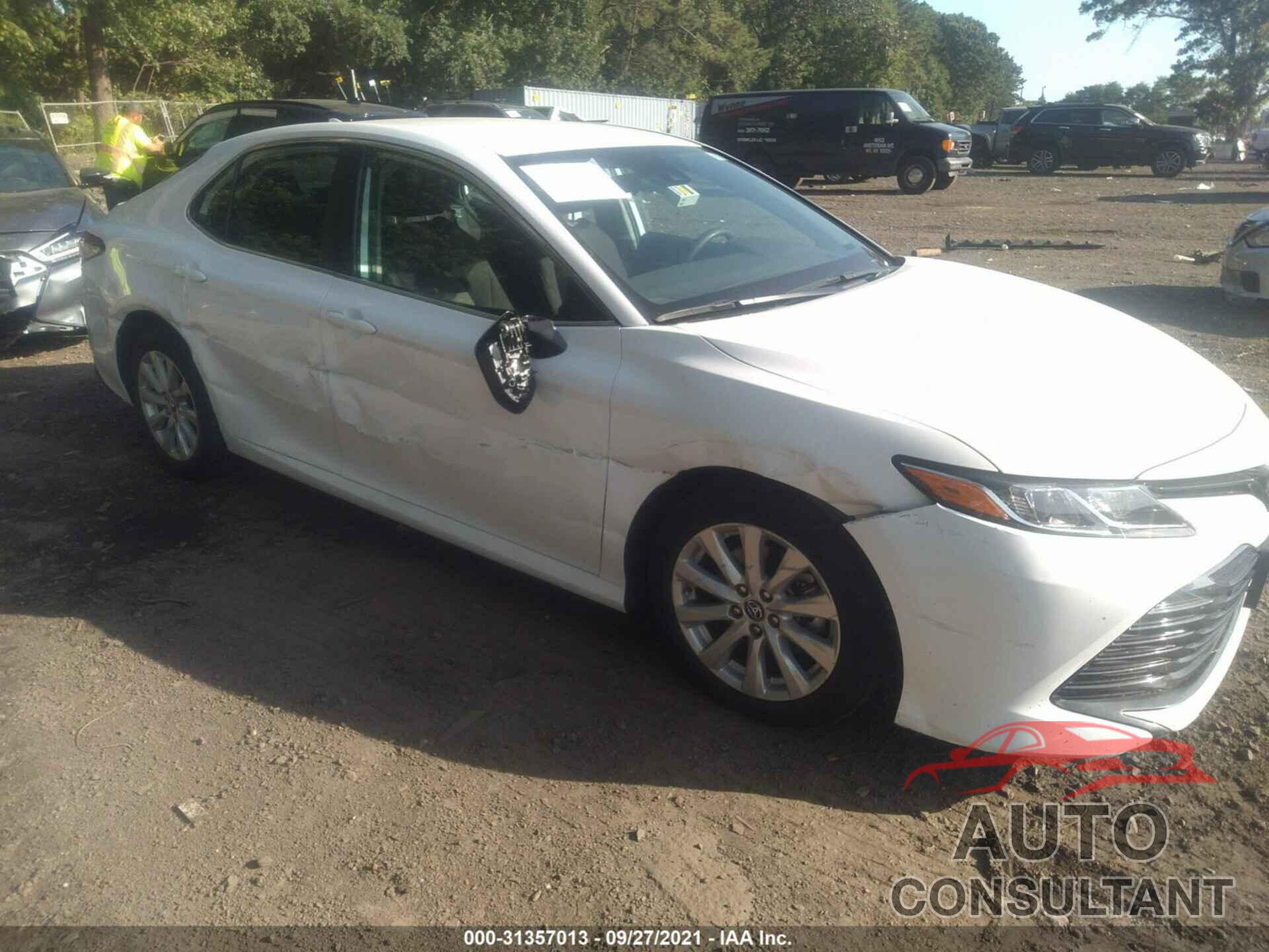 TOYOTA CAMRY 2019 - 4T1B11HK5KU801631