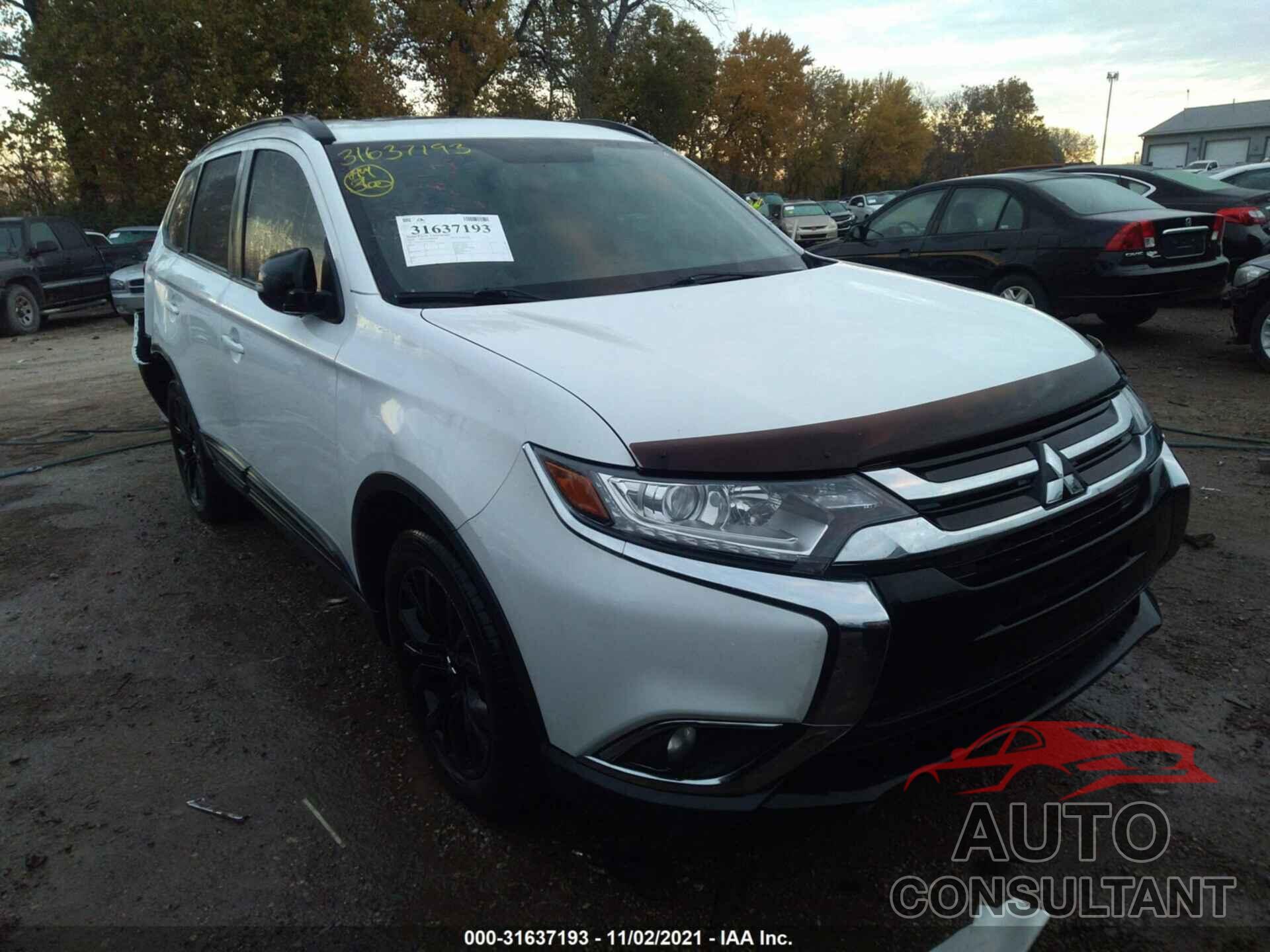MITSUBISHI OUTLANDER 2018 - JA4AZ3A31JZ020074